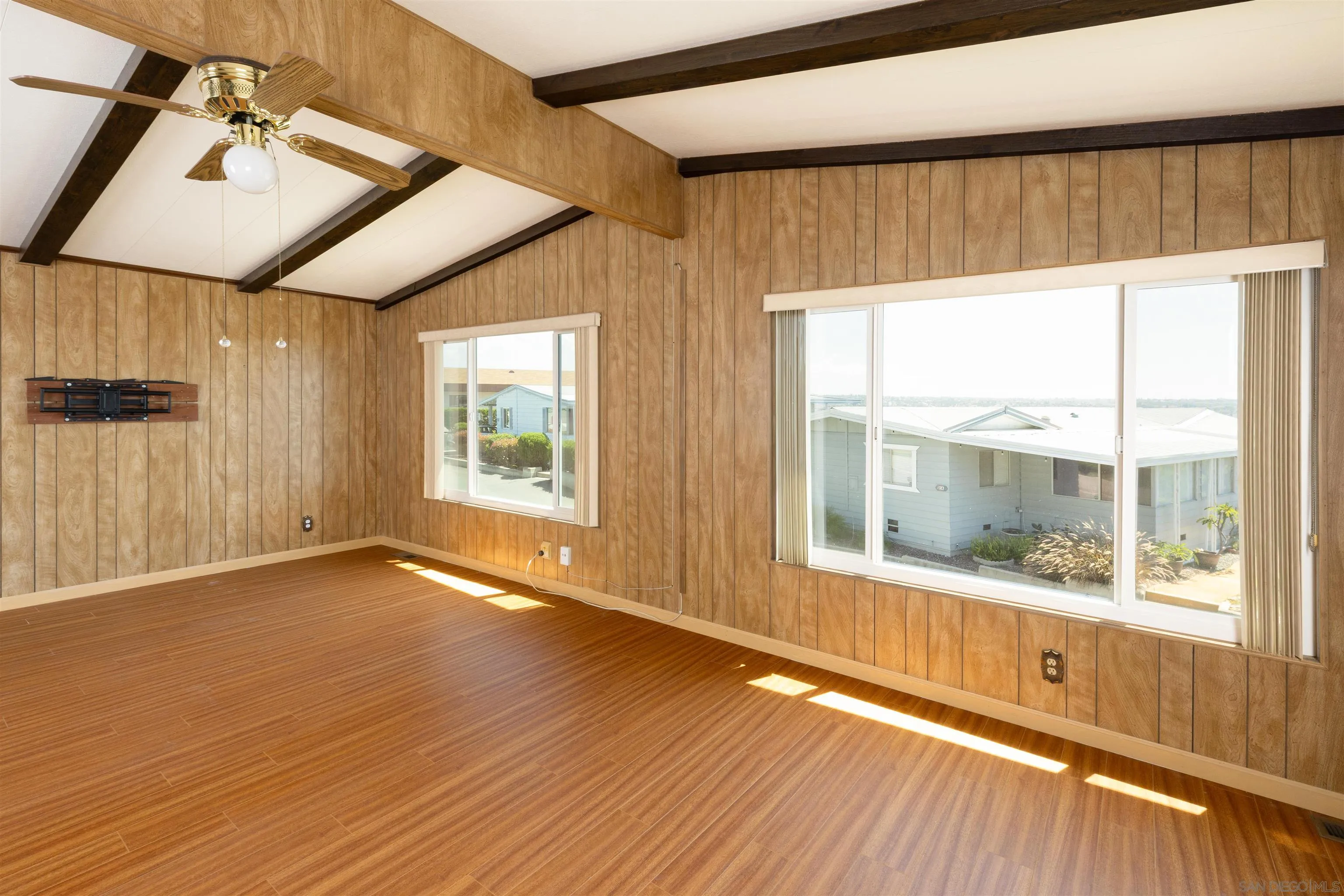 https://cdn.realtyfeed.com/cdn/127/250038427/06688c4f6d6809fc460c4446b9561f21.webp
