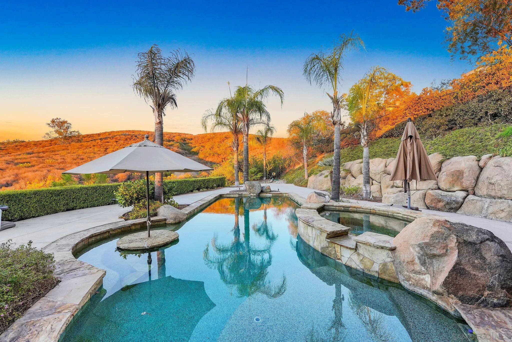 https://cdn.realtyfeed.com/cdn/127/250038432/2ce02e0167a70124b806ae0629e9a181.webp