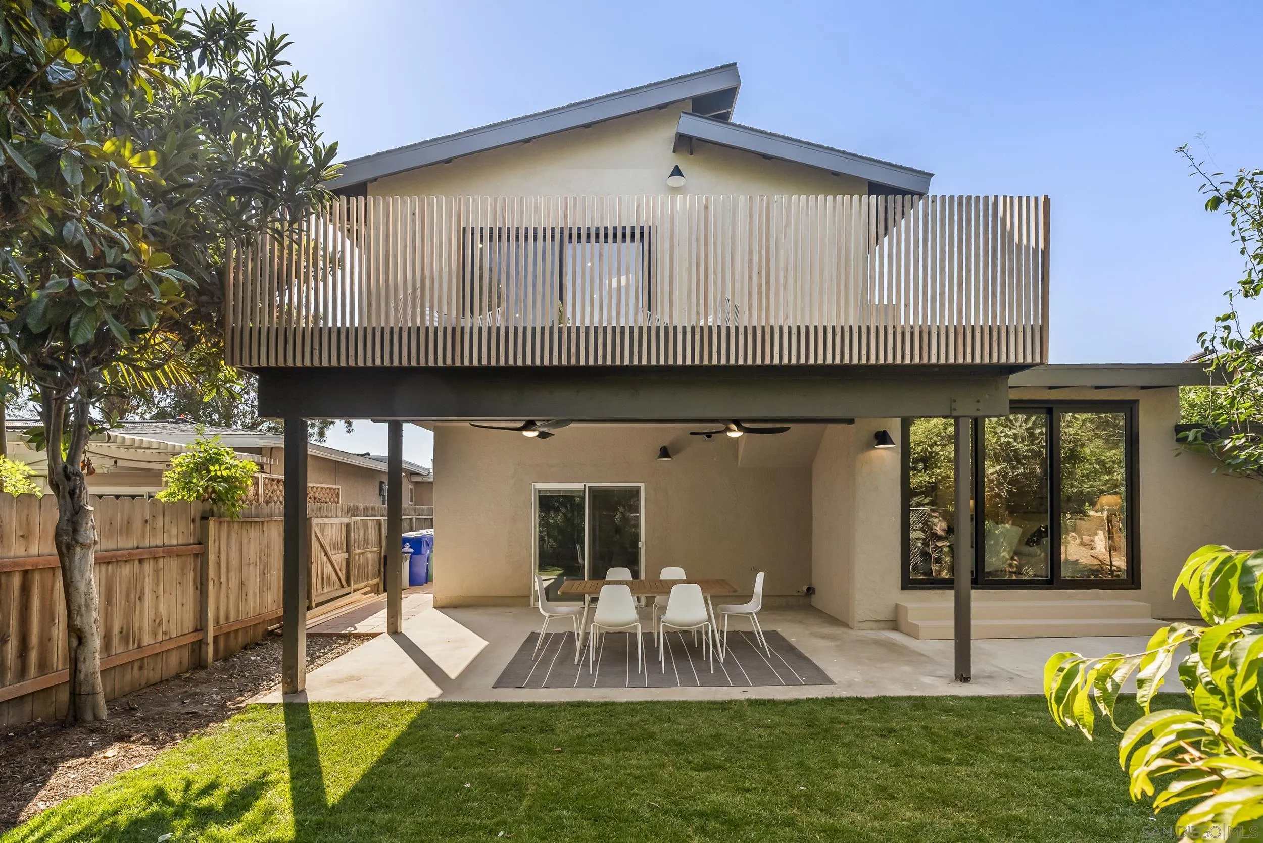 https://cdn.realtyfeed.com/cdn/127/250038433/b6a9a18b6fb87c2f4e624293a88b7e4d.webp