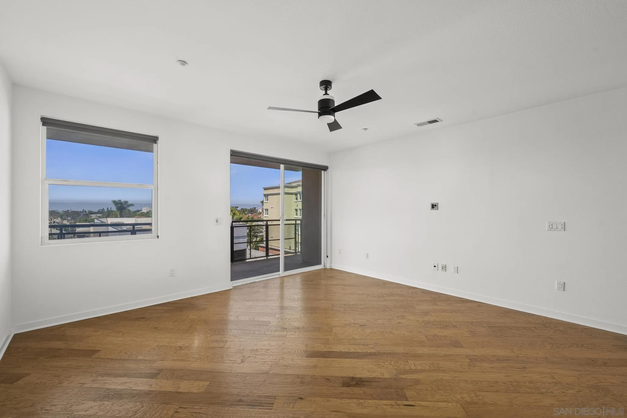 Photo #8: 250038434 Listing: Photo #8