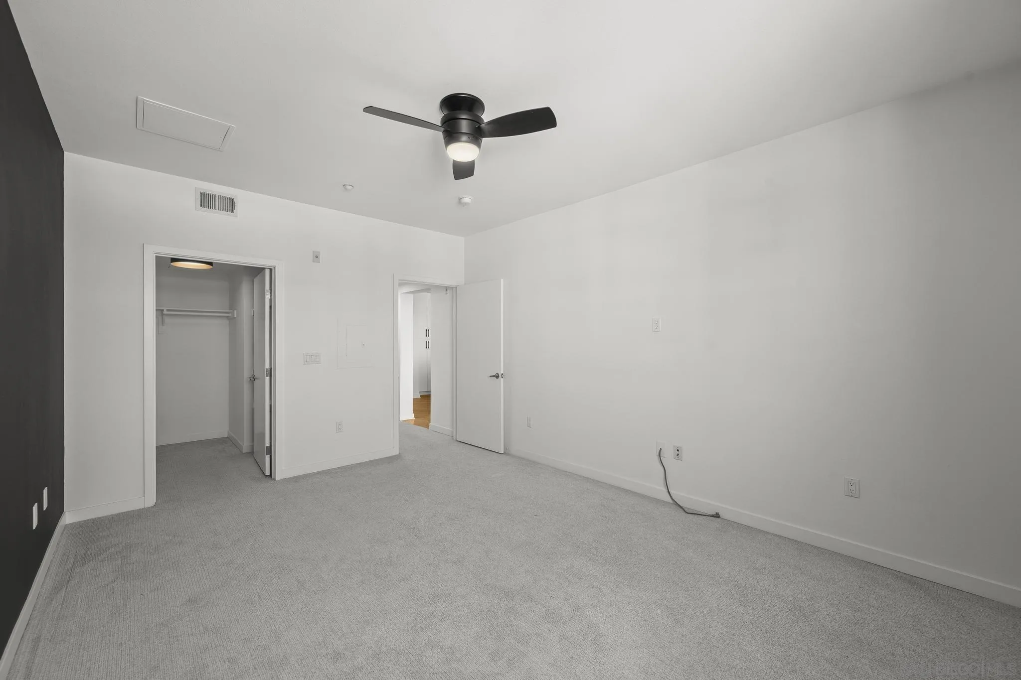 Photo #23: 250038434 Listing: Photo #23