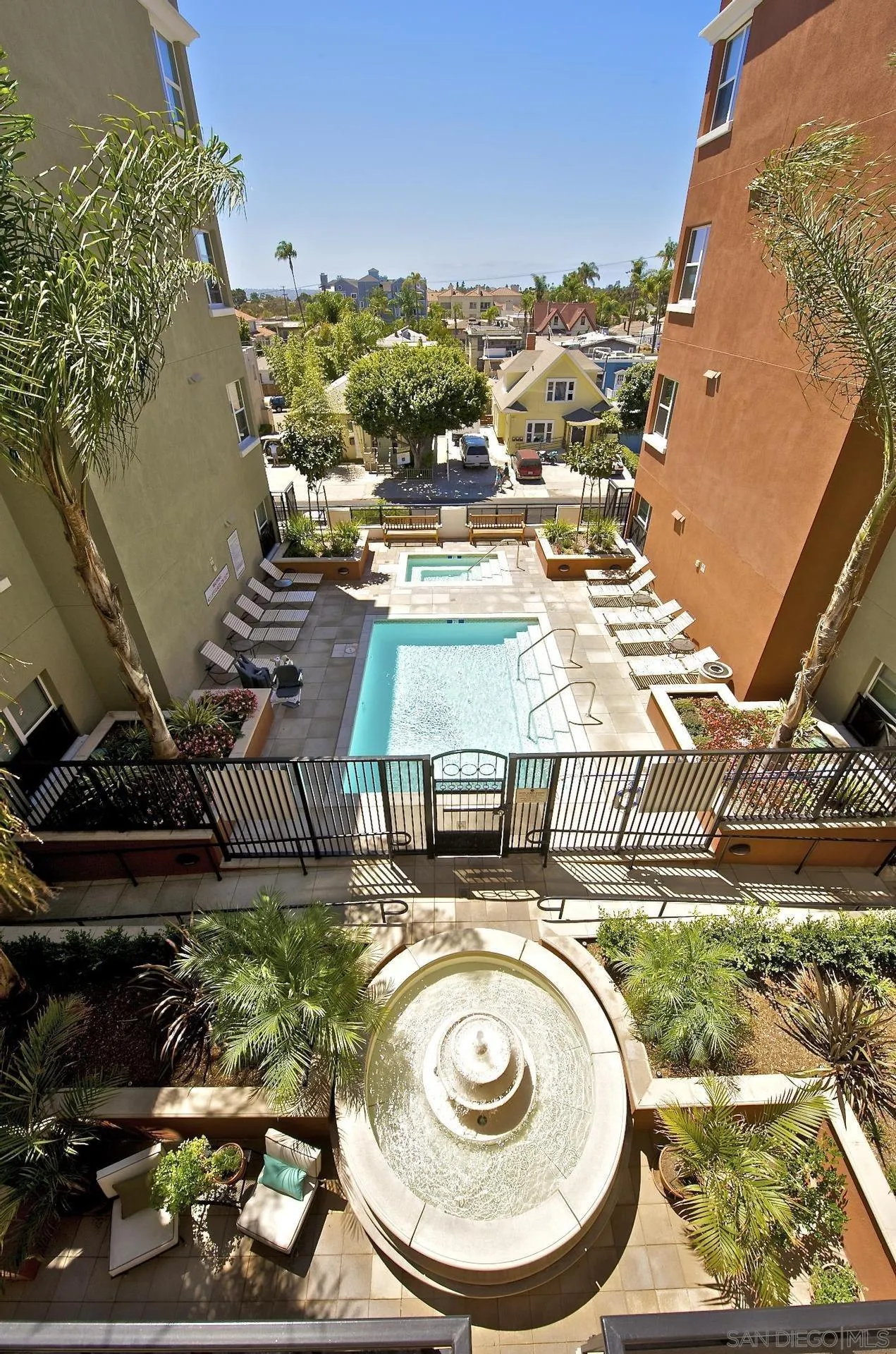 https://cdn.realtyfeed.com/cdn/127/250038434/6938f1fba7fac0aed2e6150a9ee550e5.webp