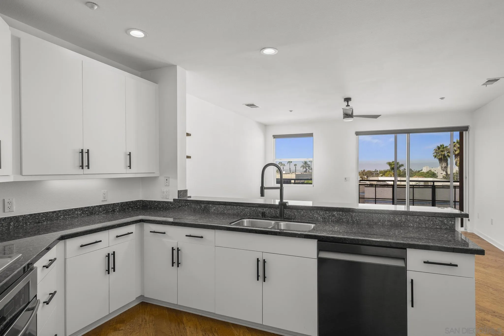 https://cdn.realtyfeed.com/cdn/127/250038434/8ce231d08e8cefae6f72da5f9501bd32.webp