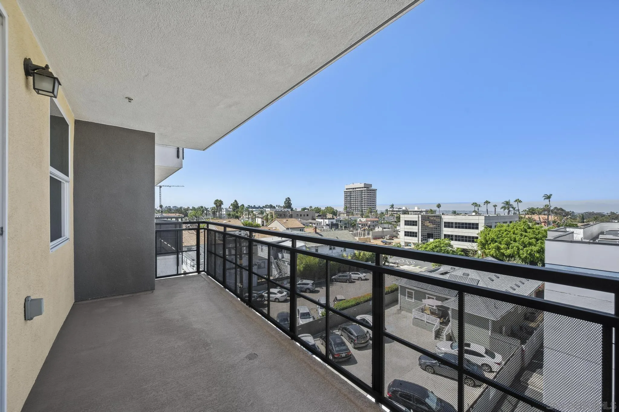 https://cdn.realtyfeed.com/cdn/127/250038434/da77ab3aee51a3aa2fc1edc68b703b6f.webp