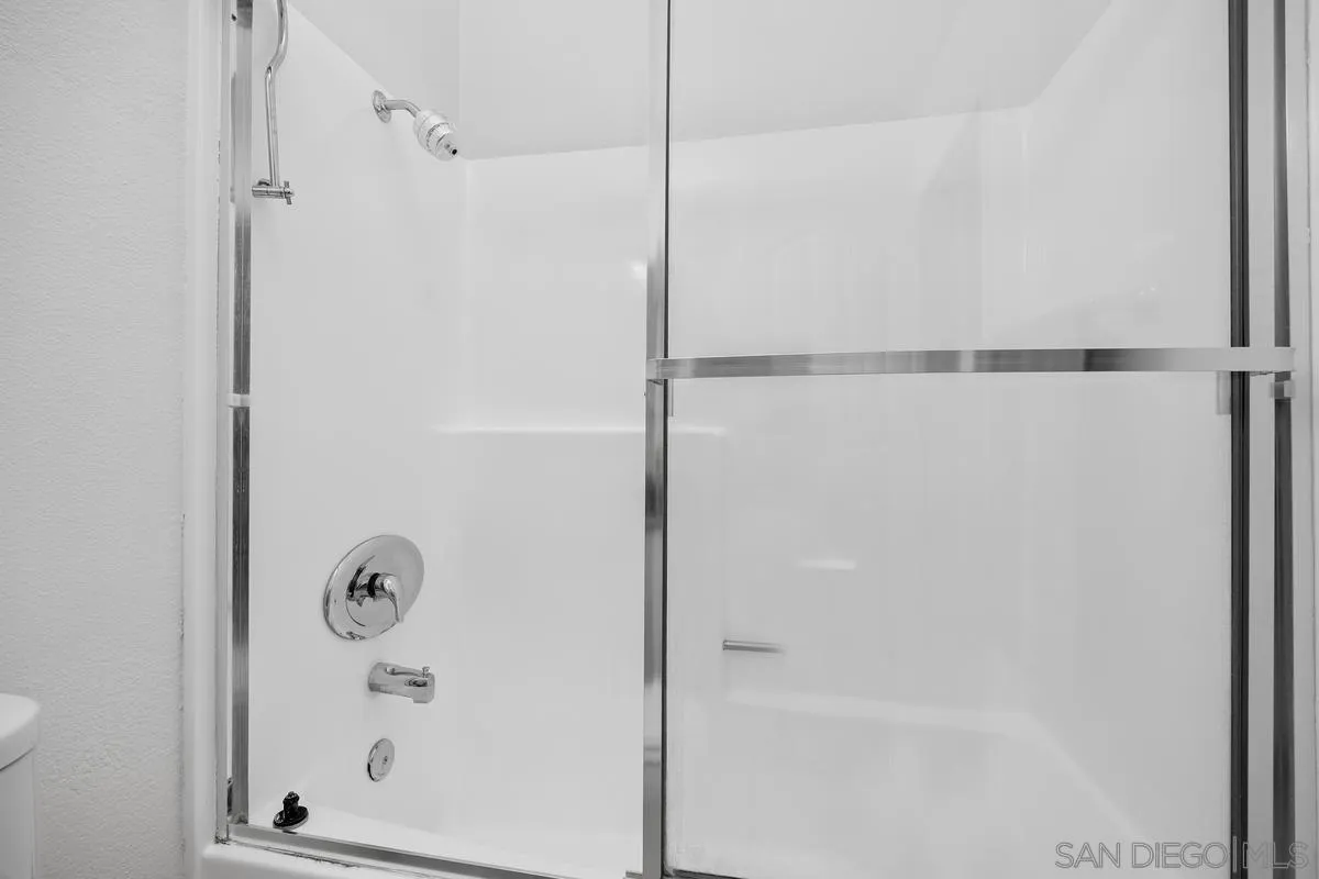 https://cdn.realtyfeed.com/cdn/127/250038436/d139bdcbddd546fc5c4783d94e50bb25.webp