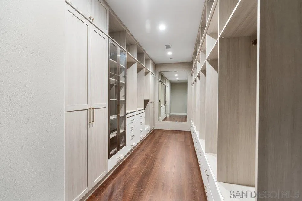 https://cdn.realtyfeed.com/cdn/127/250038440/6b64c67eca811a5c97aae76a949bfb33.webp