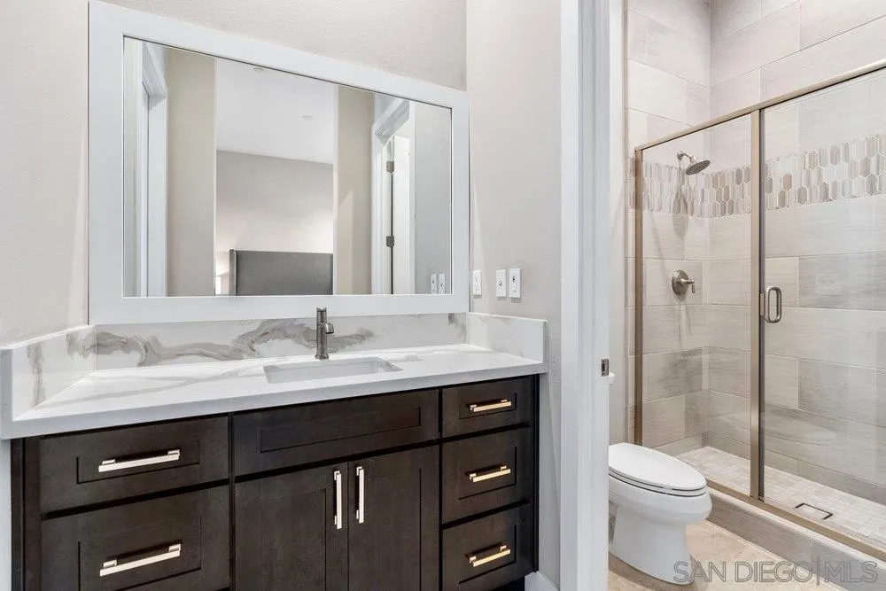 https://cdn.realtyfeed.com/cdn/127/250038440/a4383fac7b79a7f033f6dbc38ef4a649.webp