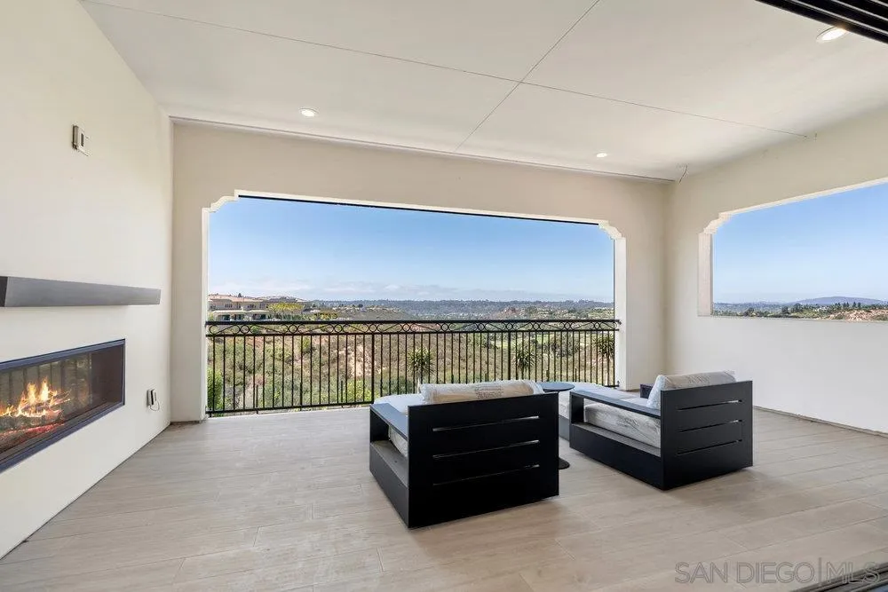 https://cdn.realtyfeed.com/cdn/127/250038440/cbedbb628705868ad0f3657f99f1a7e2.webp