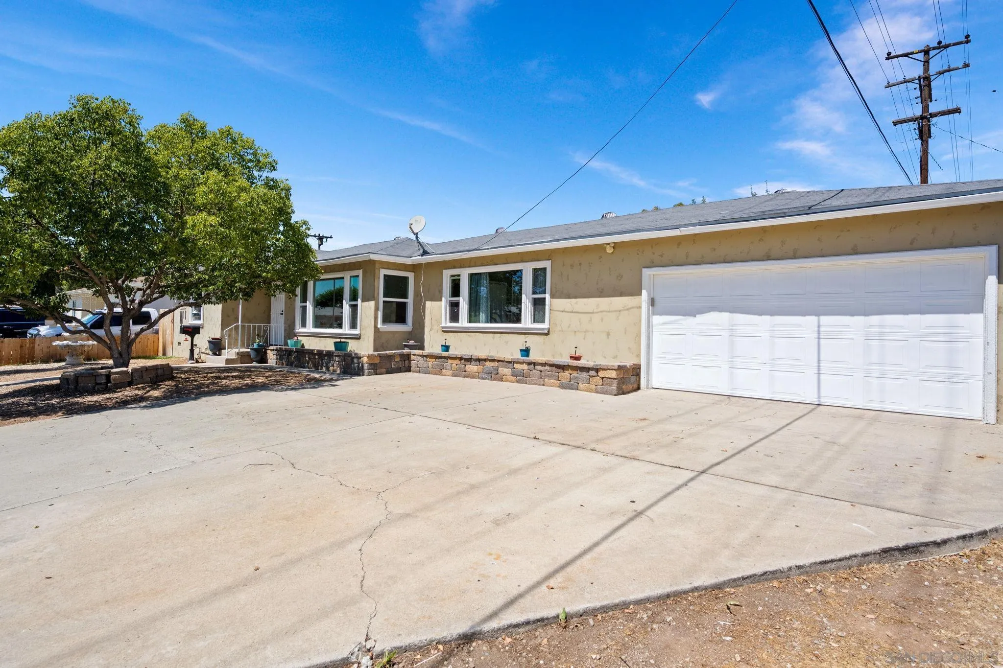 https://cdn.realtyfeed.com/cdn/127/250038447/47a934e5e6f9c8e9042377c73a7df85d.webp