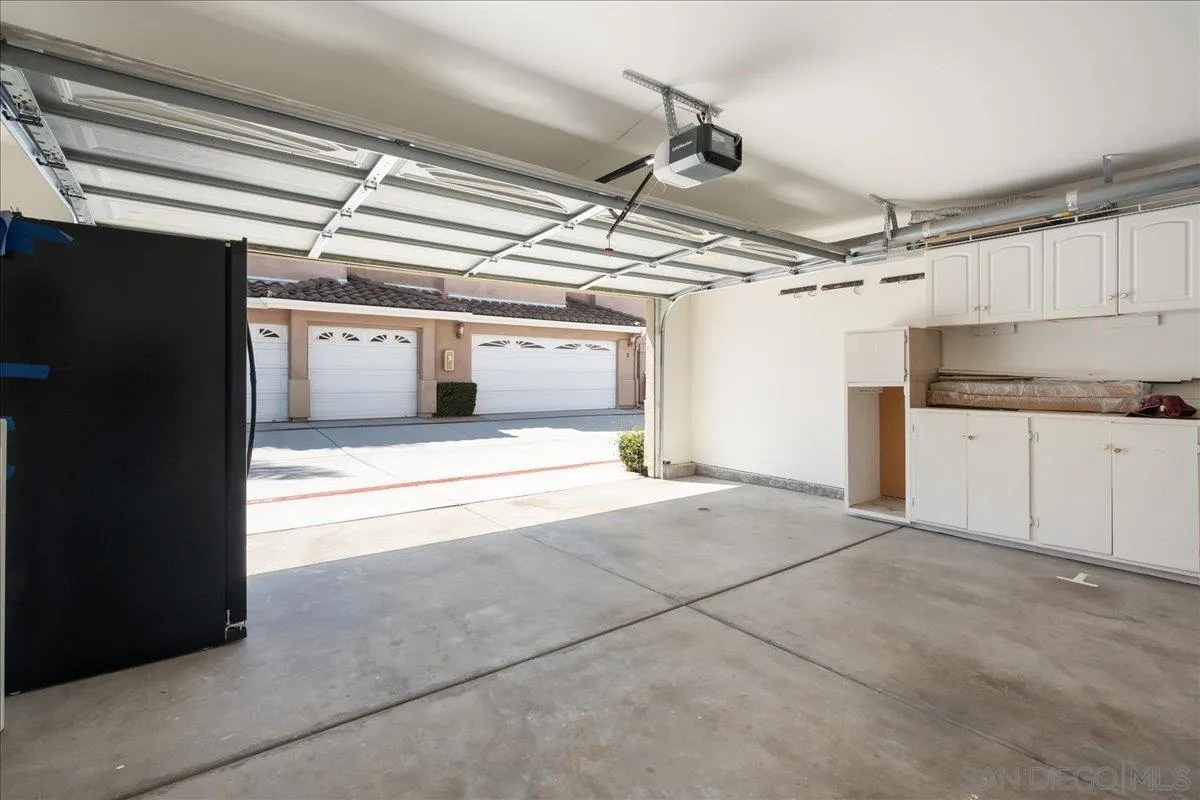 https://cdn.realtyfeed.com/cdn/127/250038449/33e45d8672f58b8eed7245a39b4c3442.webp