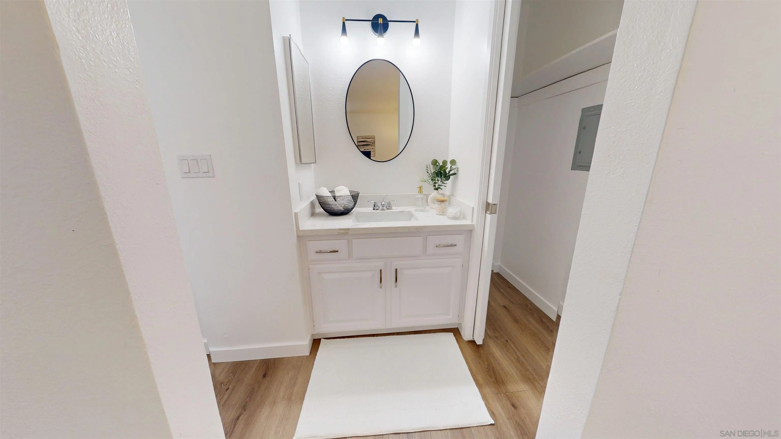 https://cdn.realtyfeed.com/cdn/127/250038451/77d171665df81b83f45ccbe78eb2b321.webp