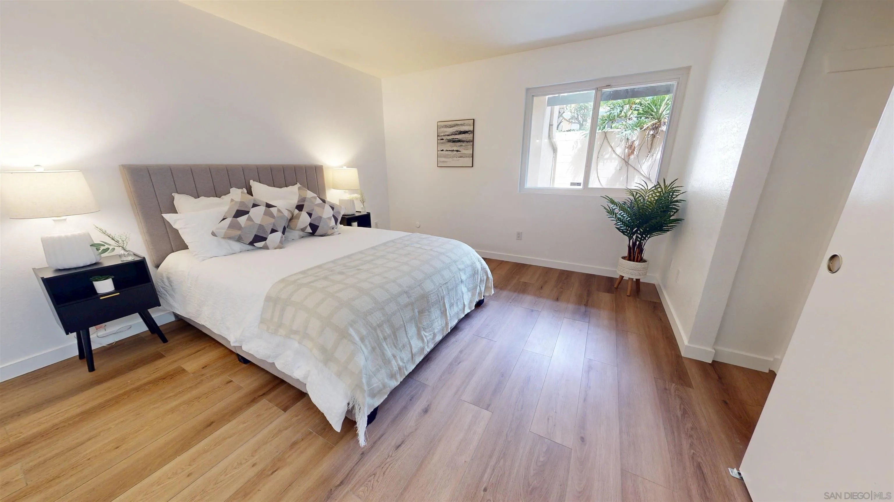 https://cdn.realtyfeed.com/cdn/127/250038451/a35a2c07ee01bc52f7c3a7502ced8726.webp