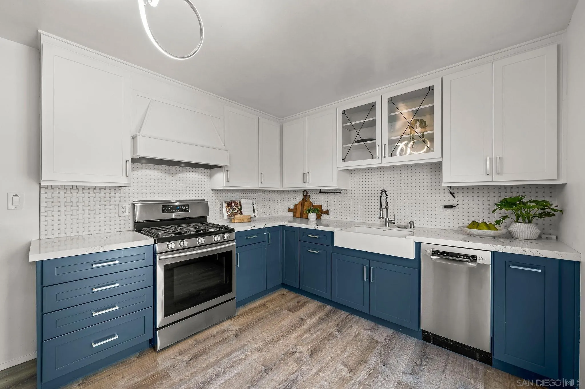 https://cdn.realtyfeed.com/cdn/127/250038455/2b06f7e8e7dcc0d8f37efec56c42c569.webp