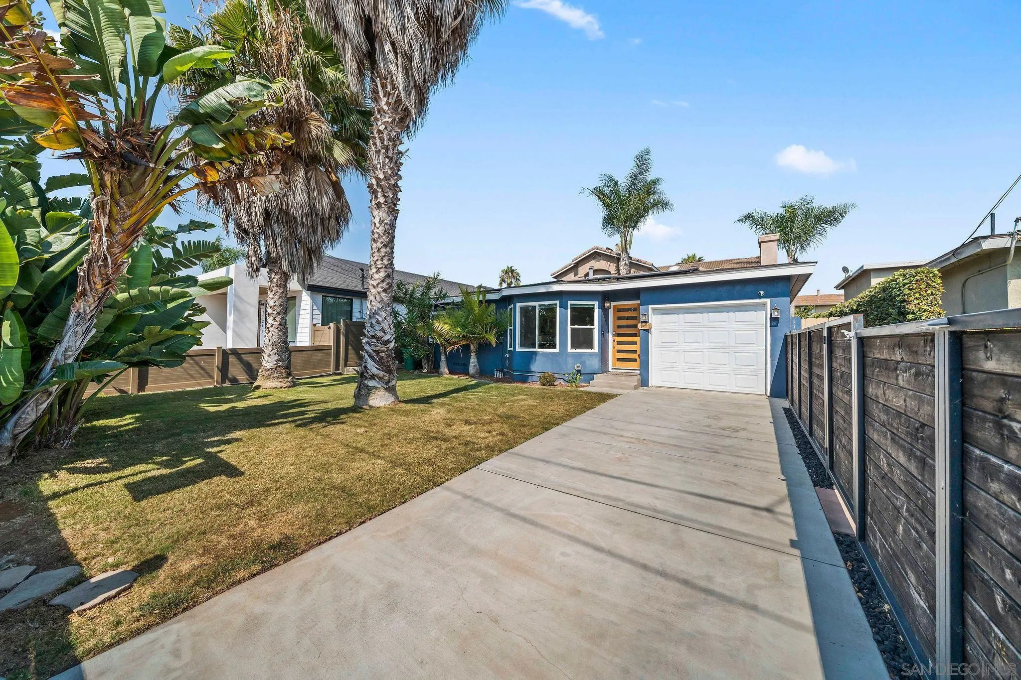 https://cdn.realtyfeed.com/cdn/127/250038455/e23115d2ecff005e4c1a3bcd70fa55ae.webp