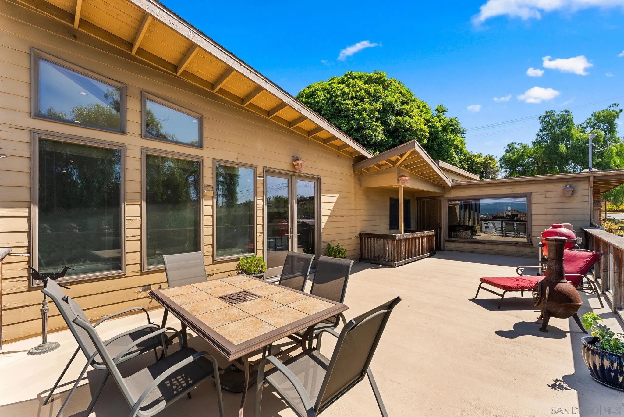 https://cdn.realtyfeed.com/cdn/127/250038464/13fbddccd51f94e14ccdd8ac5c656a76.webp