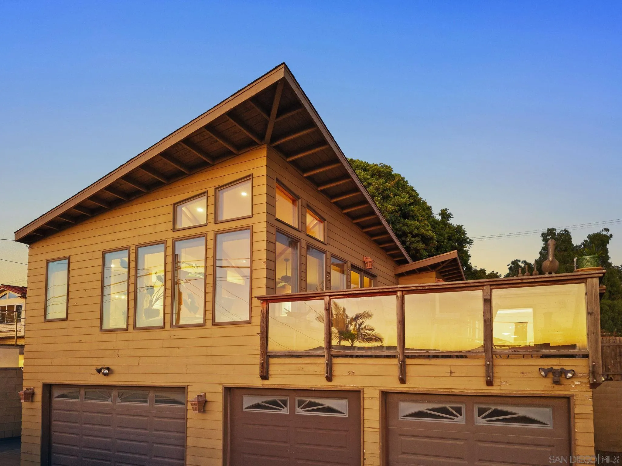 https://cdn.realtyfeed.com/cdn/127/250038464/8ea875f559bd7c2416e2daf6e29f59eb.webp