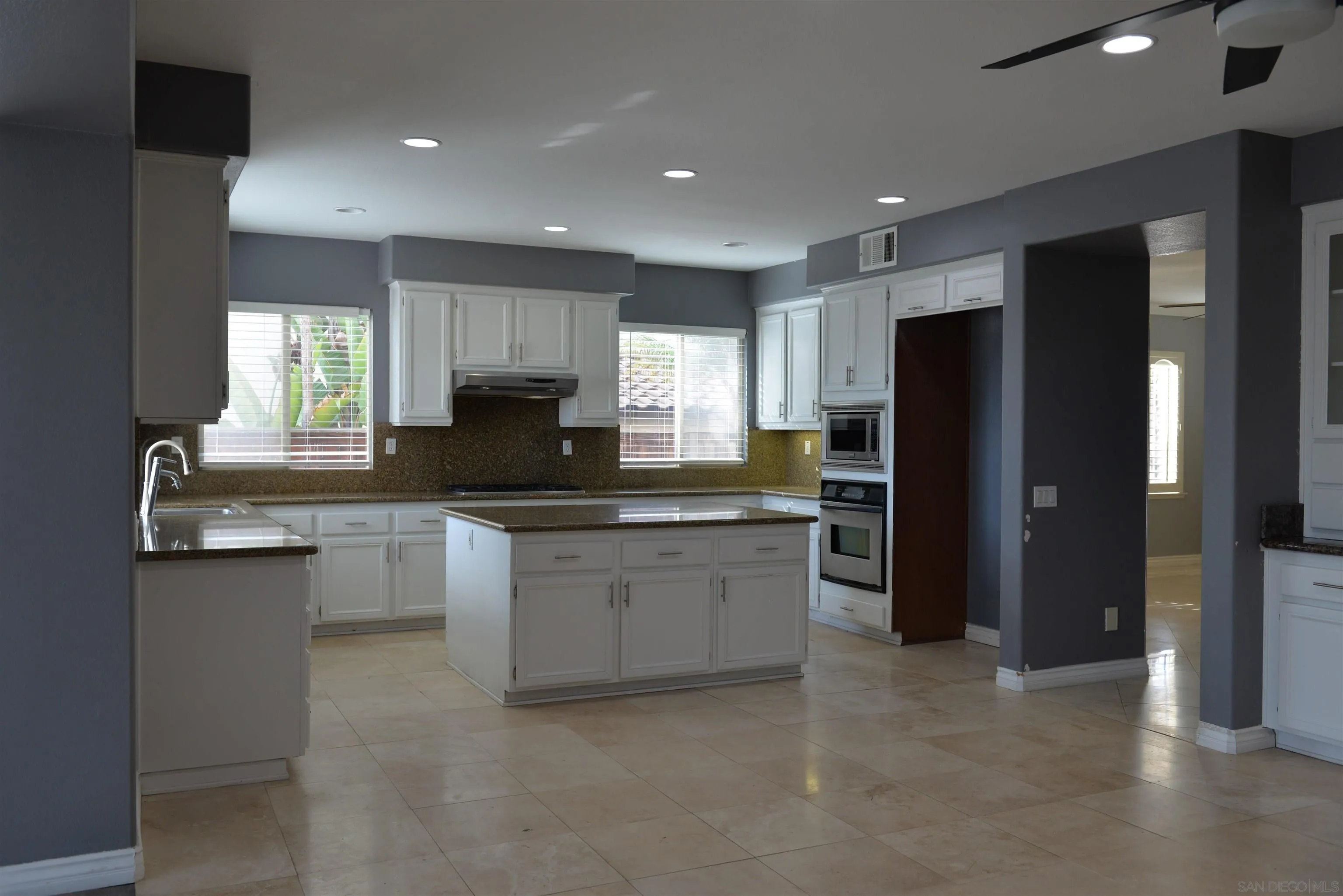 https://cdn.realtyfeed.com/cdn/127/250038476/2ebb845f27fc1cfa6acab9f5708fc8d9.webp