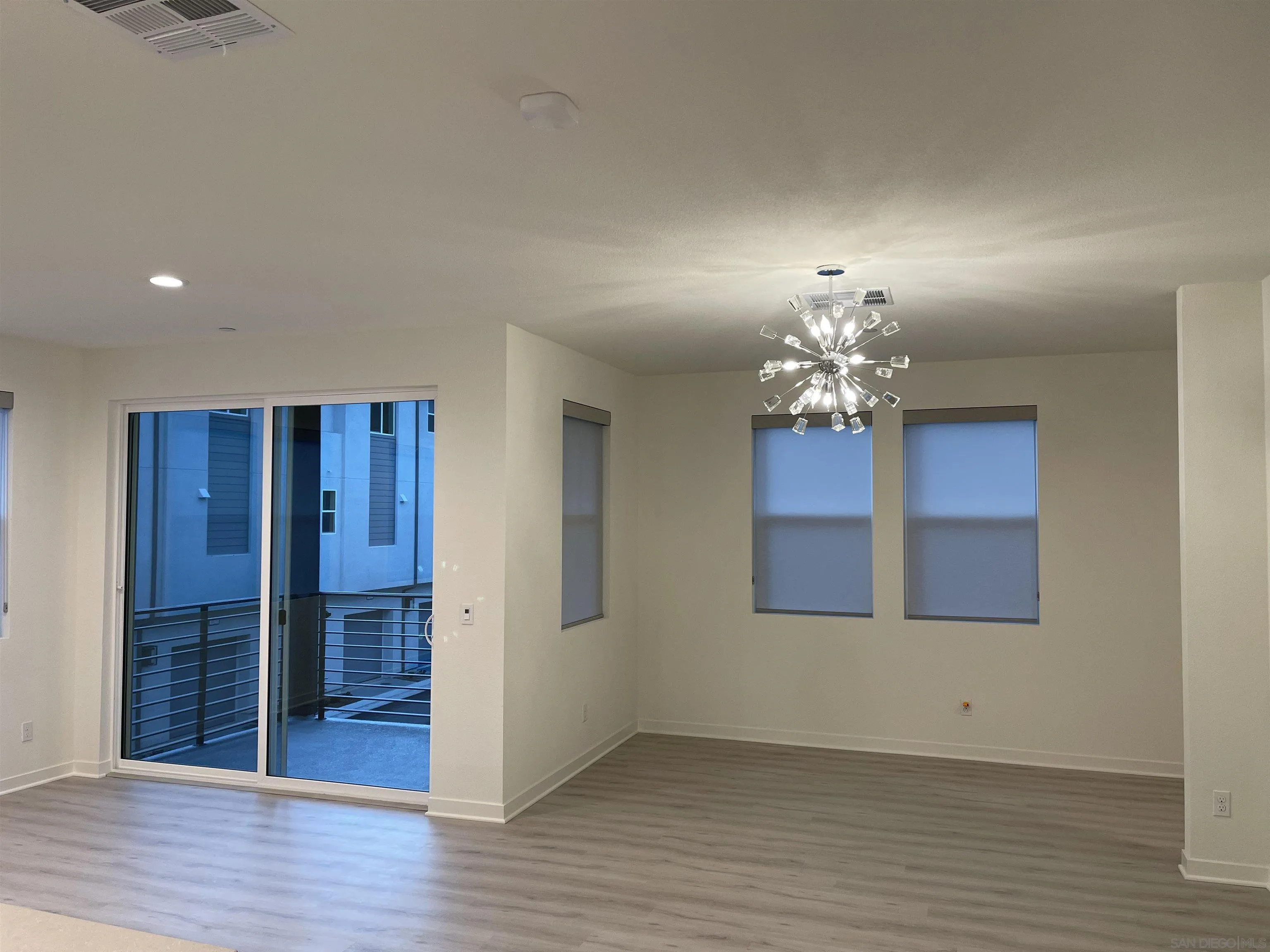 Photo #10: 250038480 Listing: Photo #10