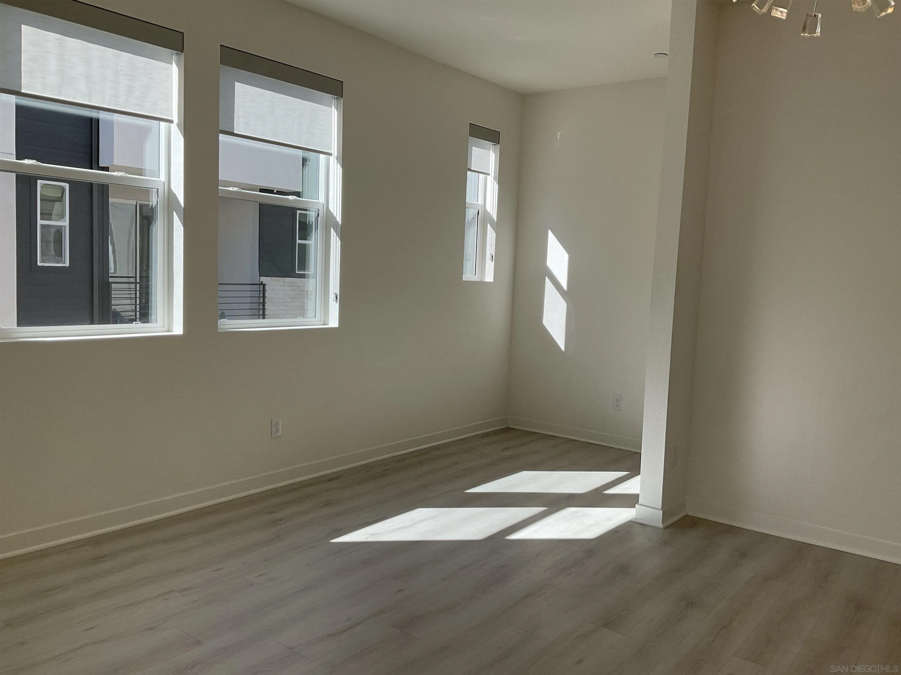 Photo #13: 250038480 Listing: Photo #13