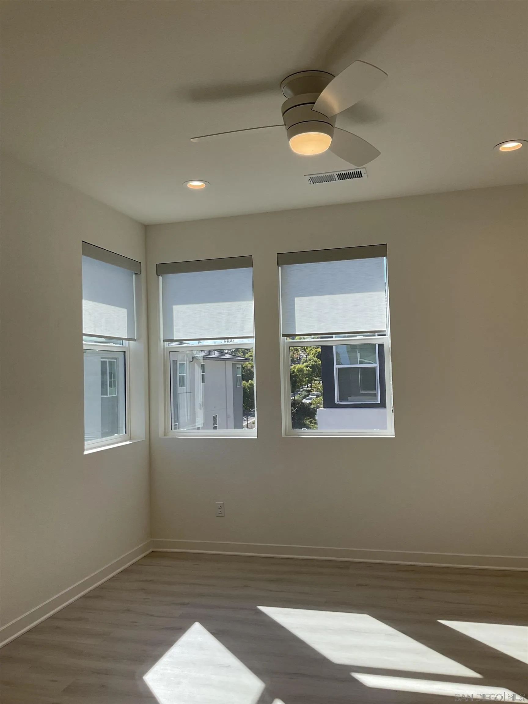 Photo #22: 250038480 Listing: Photo #22