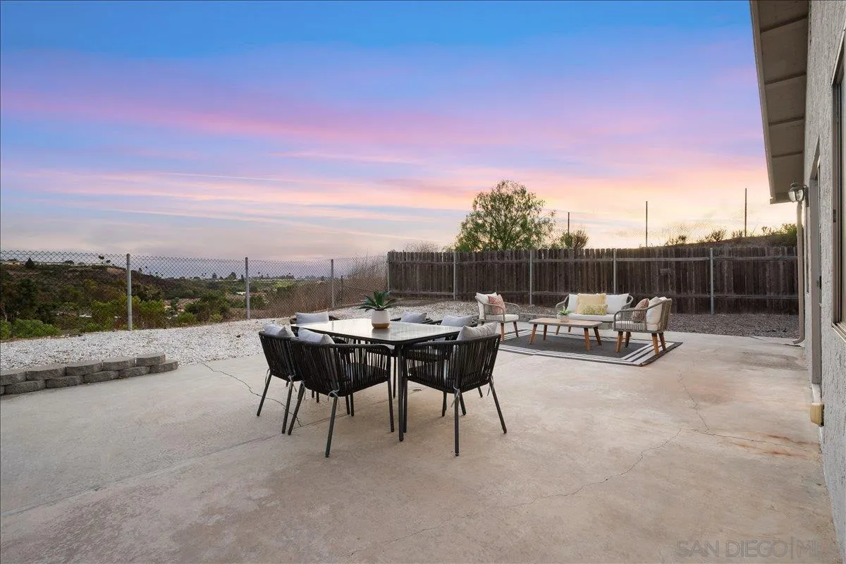 https://cdn.realtyfeed.com/cdn/127/250038484/7859c1708bbab1d15b6ac51d8b7fb3b9.webp