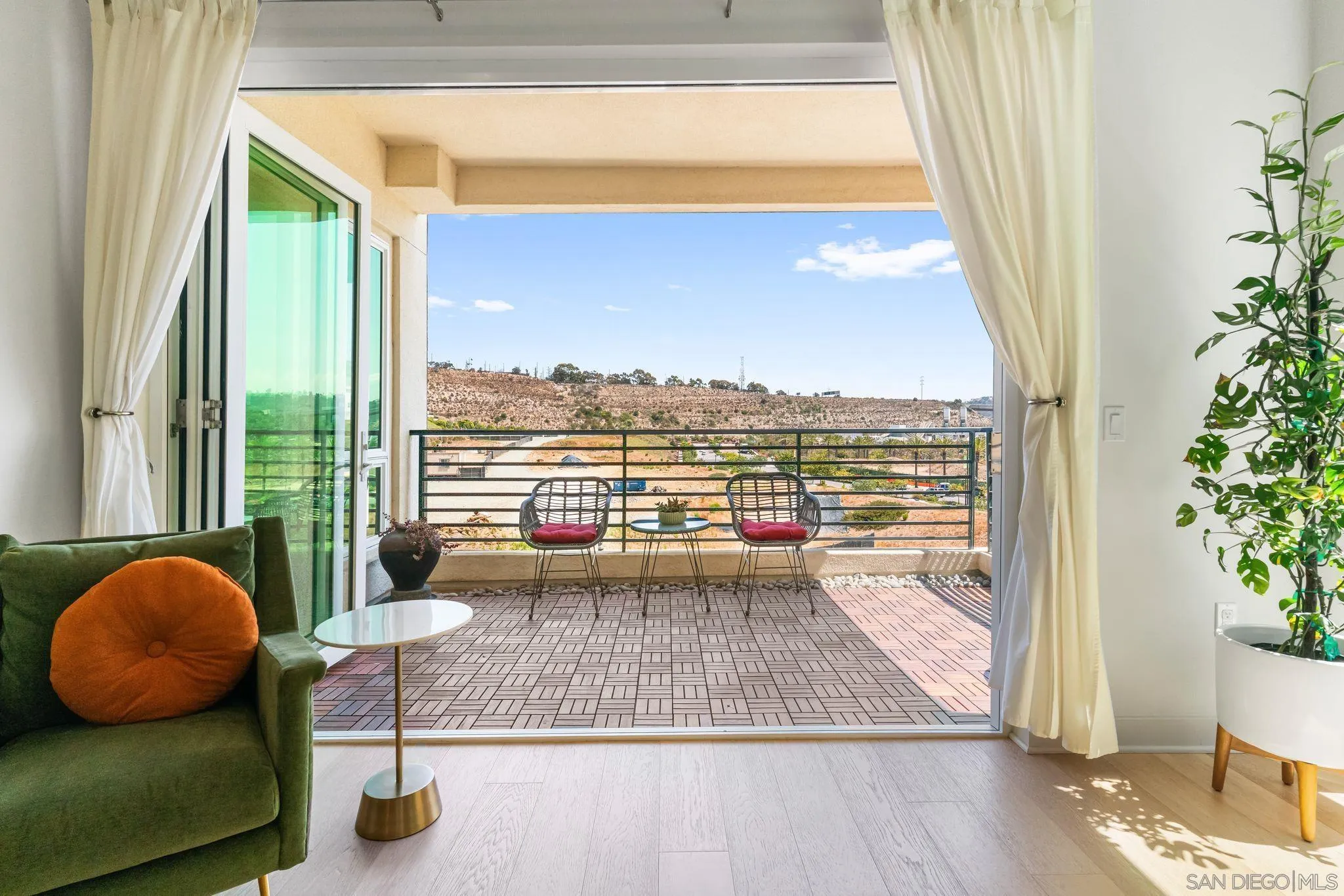Photo #5: 250038486 Listing 