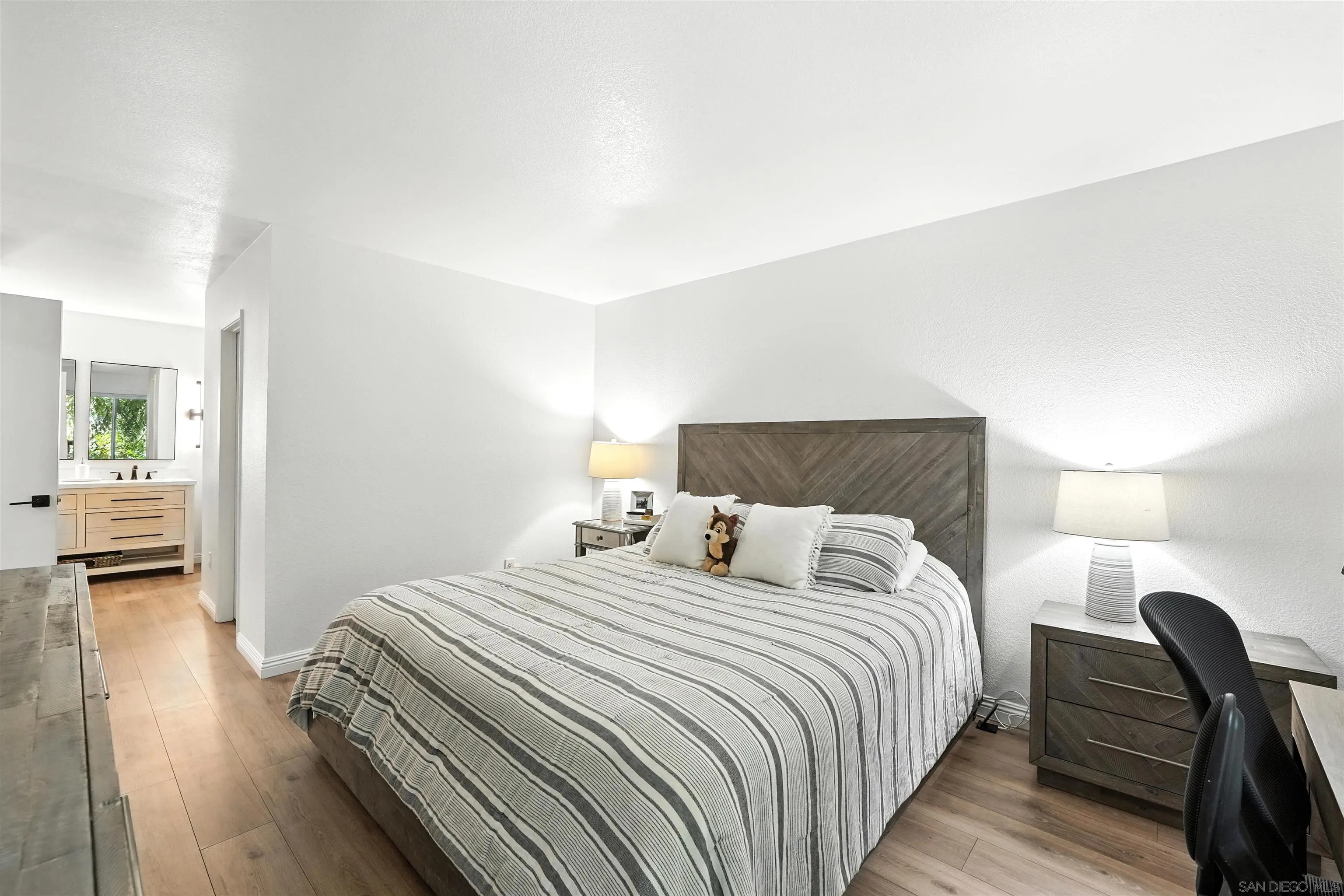 https://cdn.realtyfeed.com/cdn/127/250038487/414e35d6e9f54a69ef1d7b97e3e5877f.webp