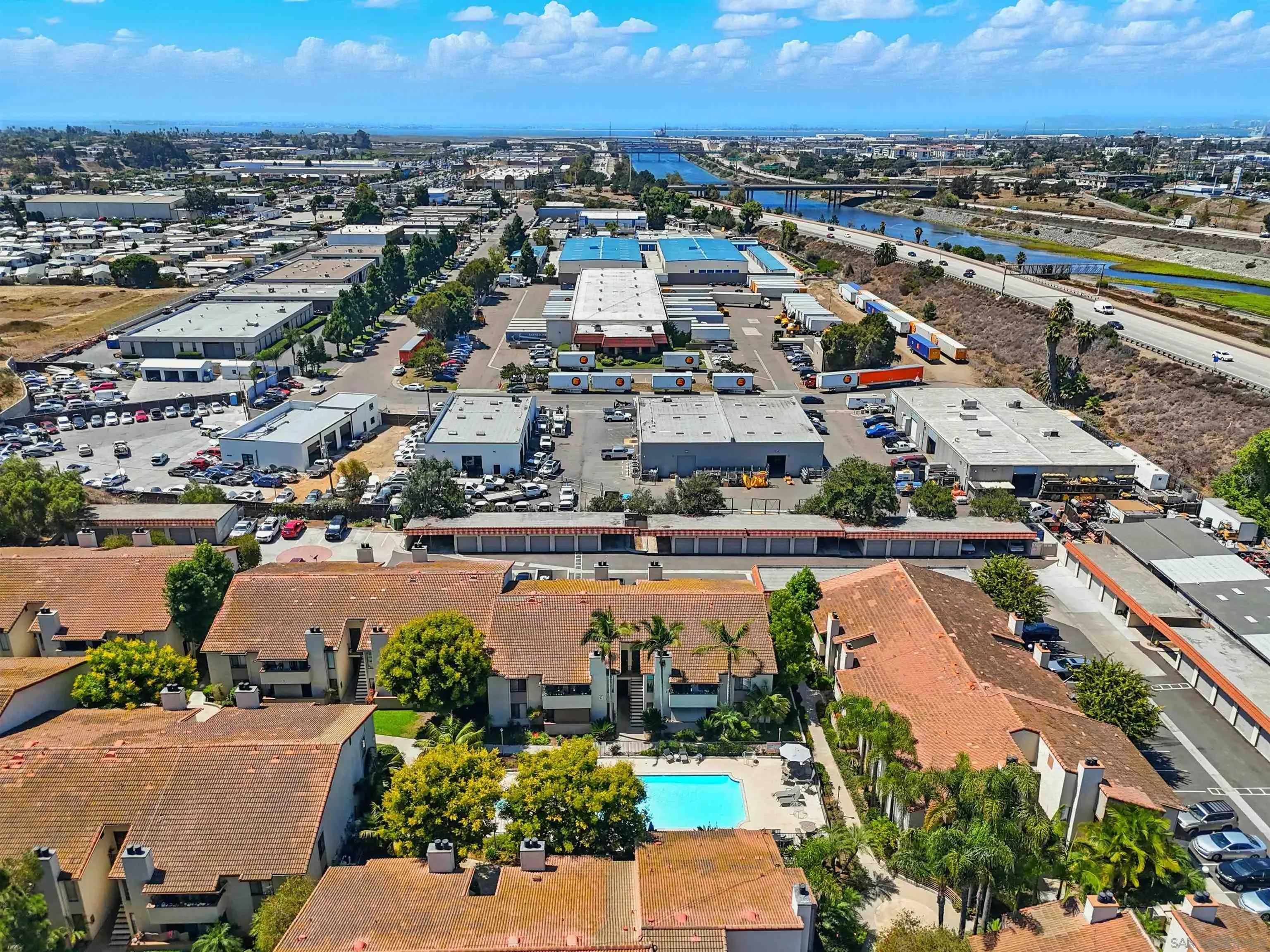 https://cdn.realtyfeed.com/cdn/127/250038487/4f4d55a1012ca38b11ed811b85a43ae2.webp