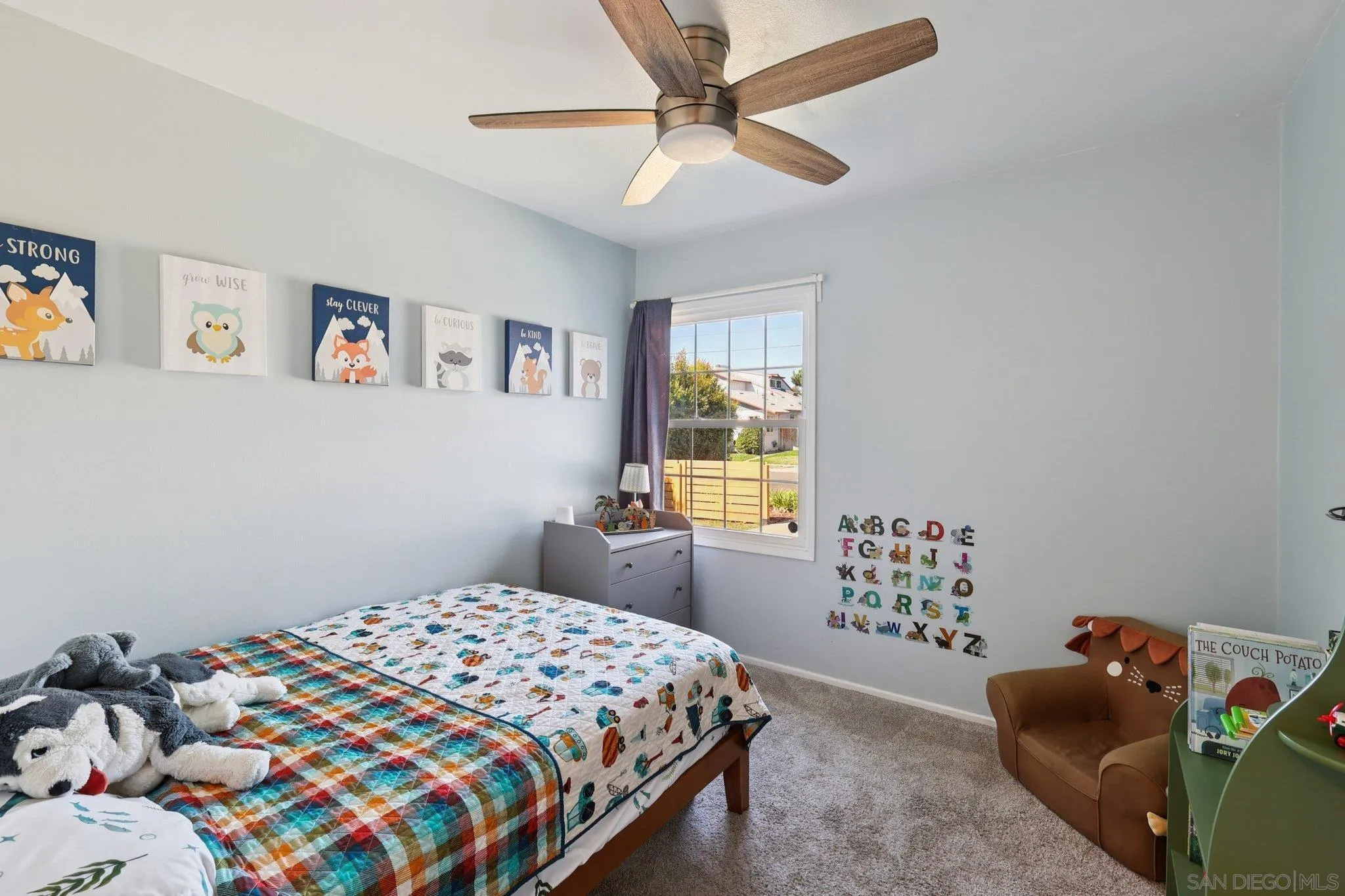 https://cdn.realtyfeed.com/cdn/127/250038500/abba4b51ade915d680ed01e2547f821c.webp