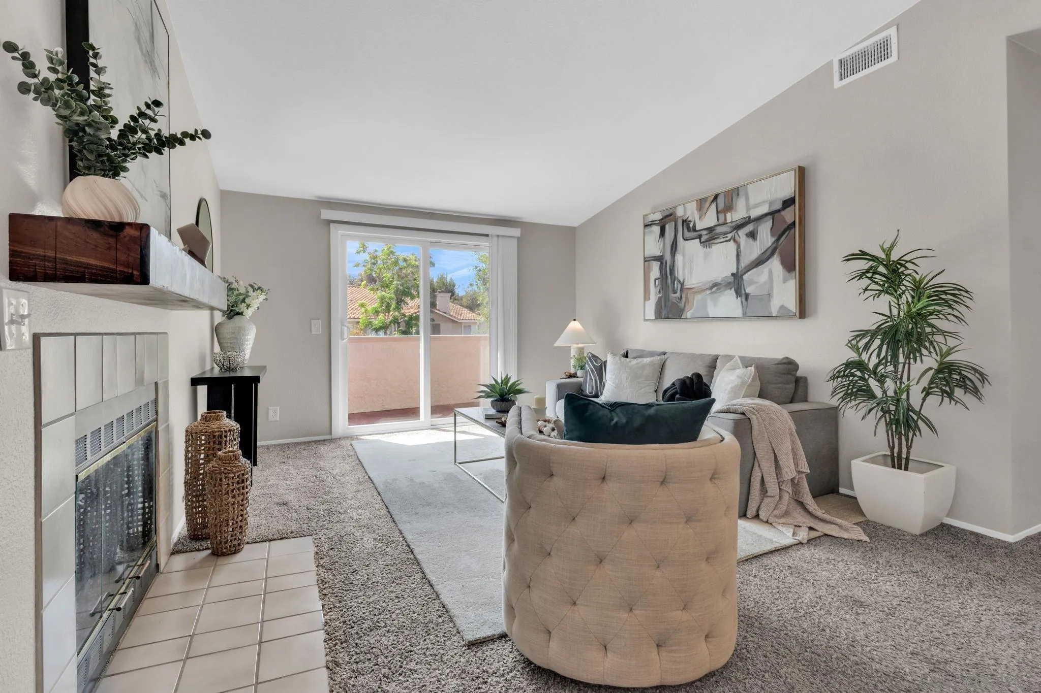 Photo #5: 250038501 Listing 