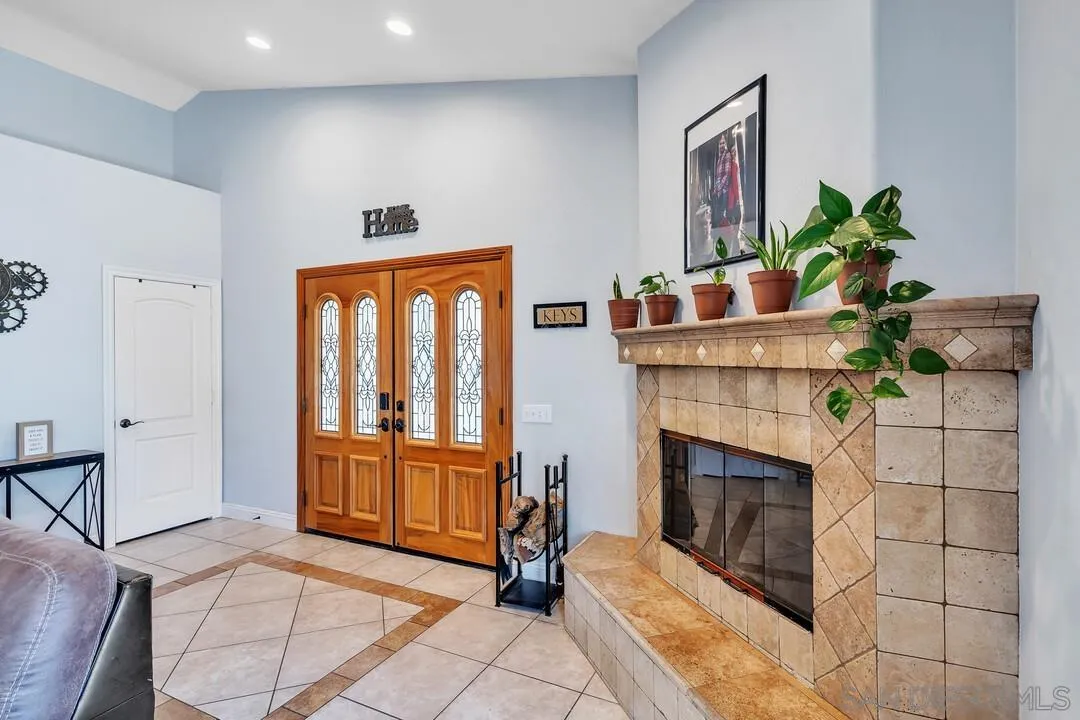 https://cdn.realtyfeed.com/cdn/127/250038502/070c063f74e60ea8cc3a3ea2160fa535.webp