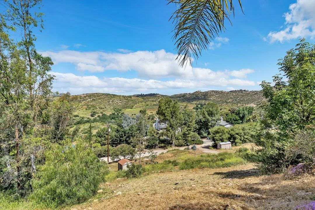 https://cdn.realtyfeed.com/cdn/127/250038502/274acb9ad7be34dbad4f5dcb80d28b19.webp