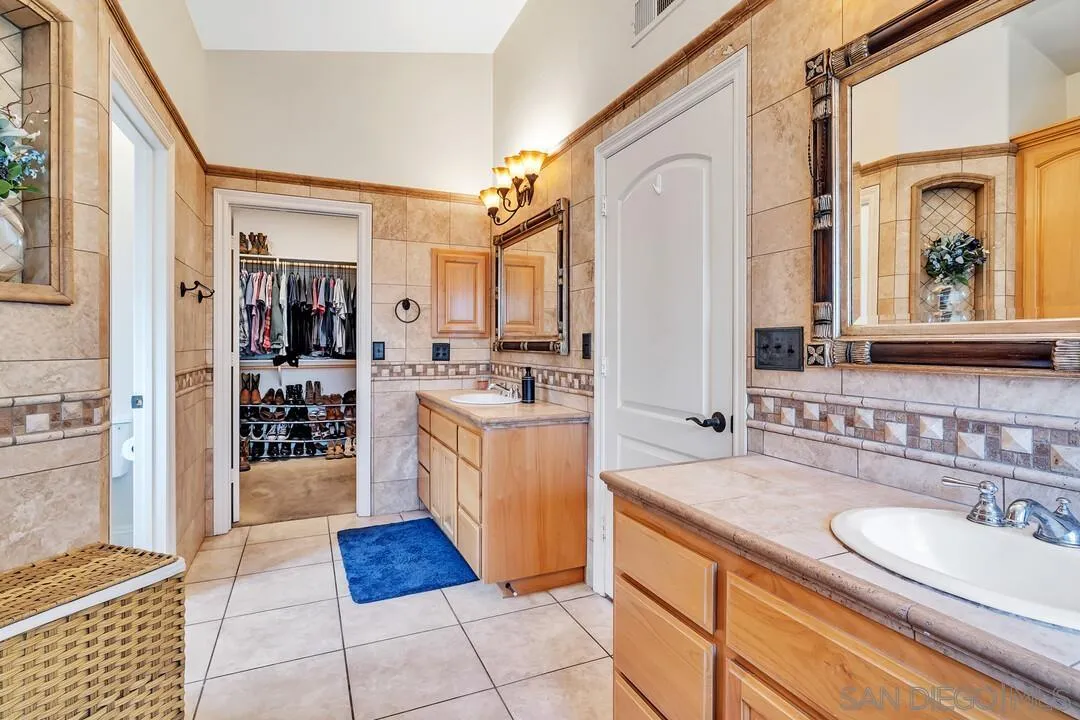 https://cdn.realtyfeed.com/cdn/127/250038502/42f9bc804551c6fdc3adf95e51e032ed.webp