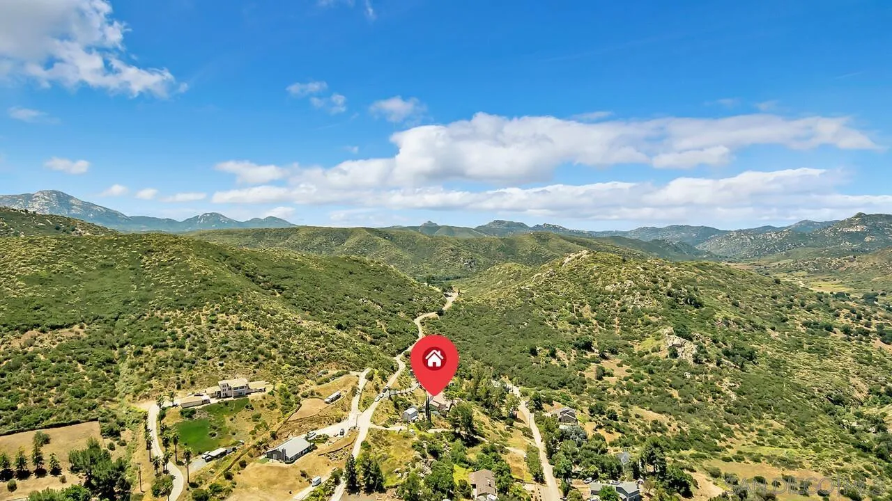 https://cdn.realtyfeed.com/cdn/127/250038502/b423951fe3910f94c80f1503670f0c93.webp