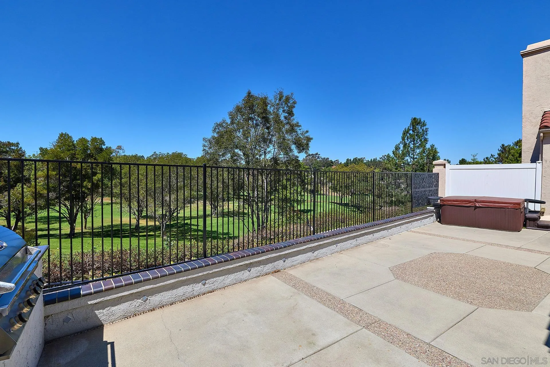 https://cdn.realtyfeed.com/cdn/127/250038508/2bb46b79cc64d88ba6912be16c9a873b.webp