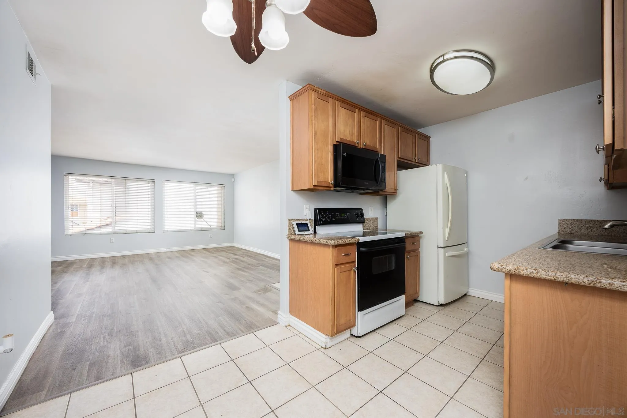 Photo #9: 250038509 Listing: Photo #9