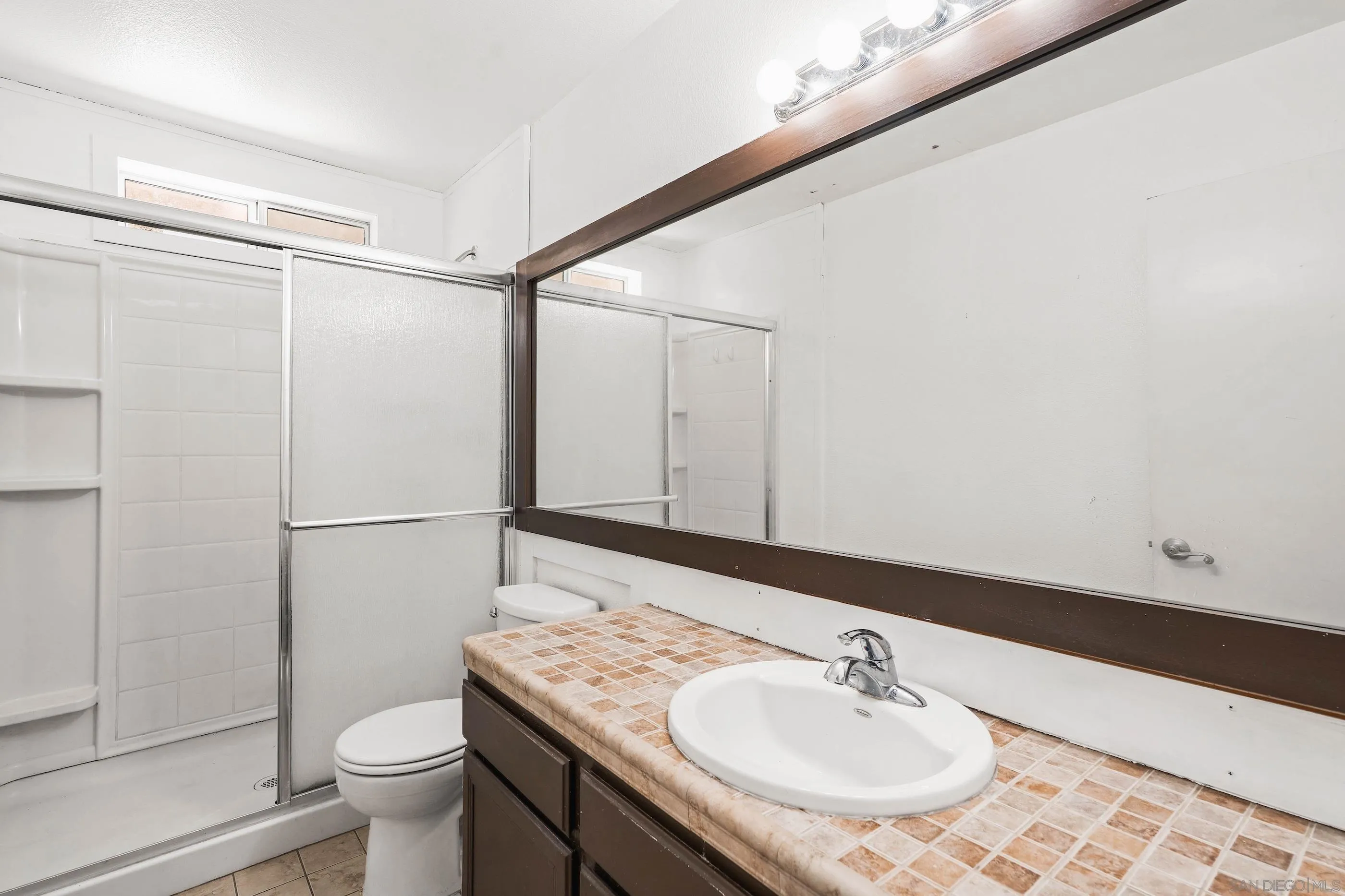 https://cdn.realtyfeed.com/cdn/127/250038510/3d4097668c73c1efdc61a73ca3889dab.webp