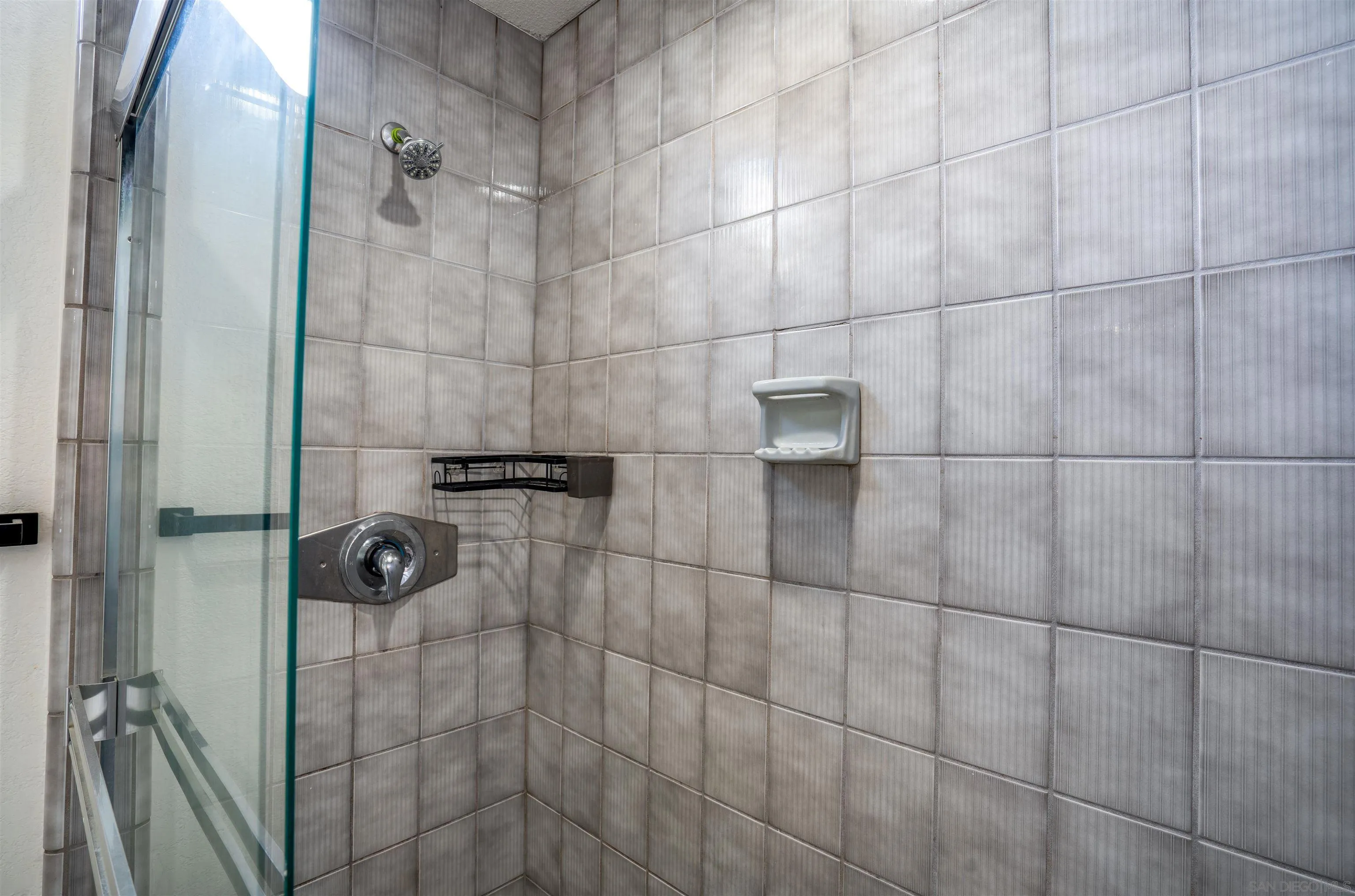 https://cdn.realtyfeed.com/cdn/127/250038511/2e044fa7a697f90e957848d79a36194e.webp