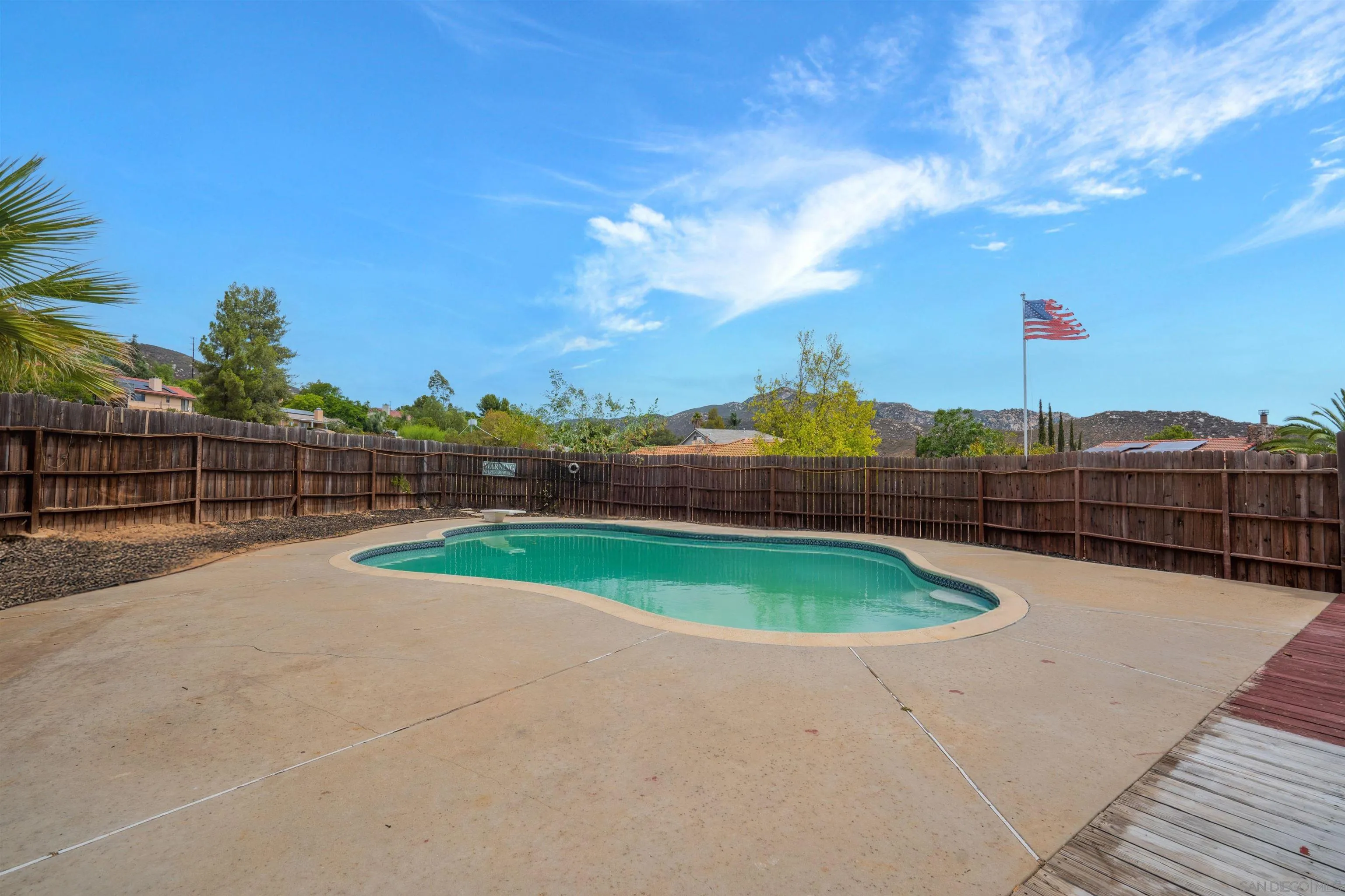 https://cdn.realtyfeed.com/cdn/127/250038511/5fc665f66b92f437bf3bb719c679d8d2.webp