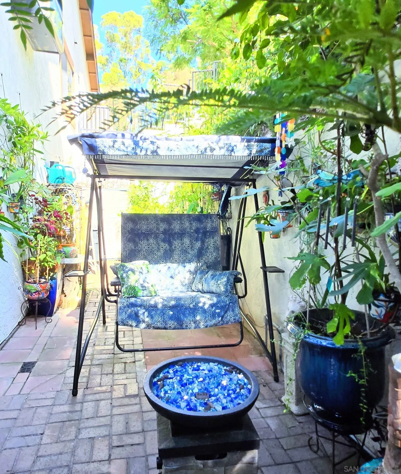 https://cdn.realtyfeed.com/cdn/127/250038513/3e6949204d972270baca9bc3fd19d2b0.webp
