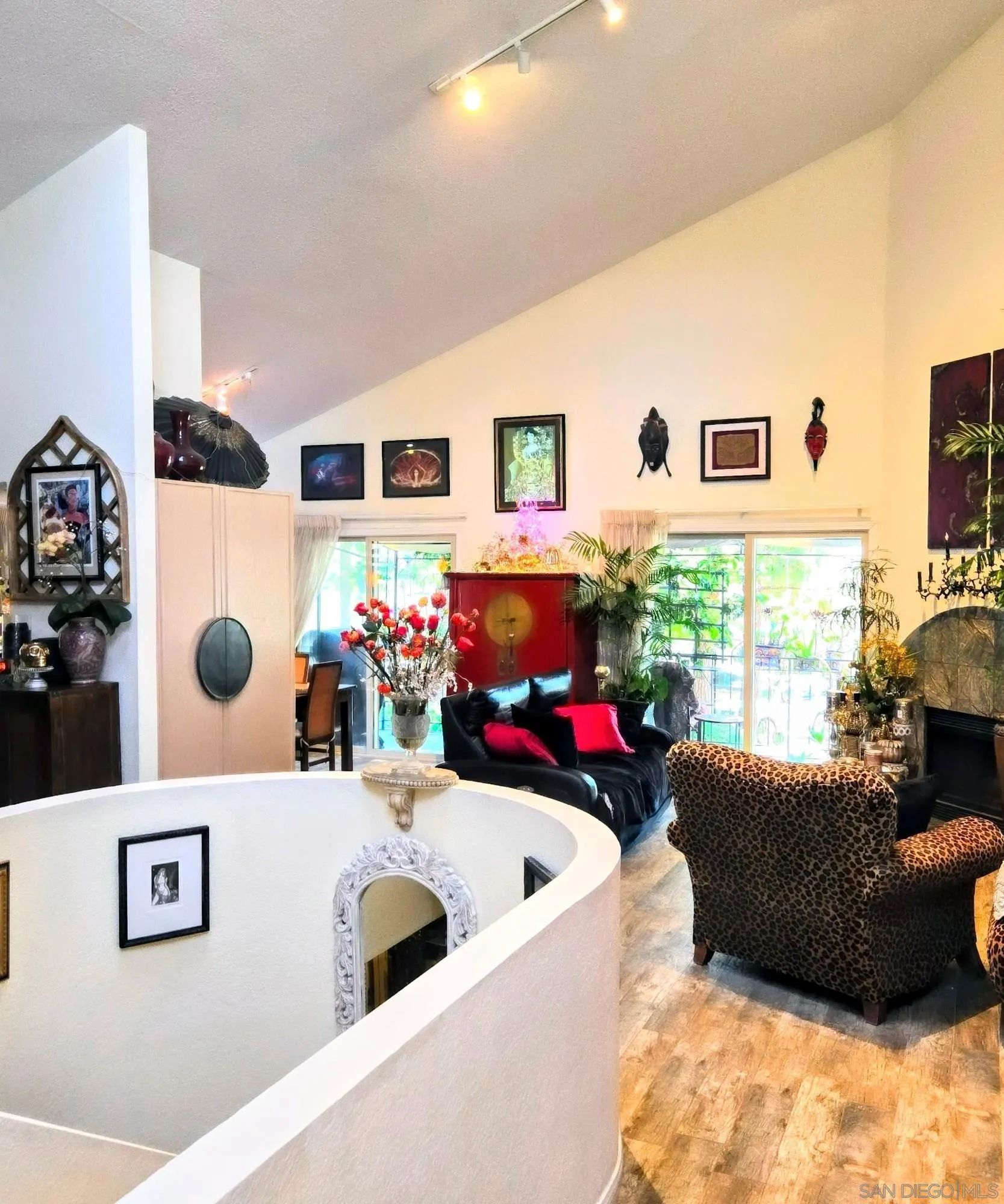 https://cdn.realtyfeed.com/cdn/127/250038513/c998a3106f8d6d0f5e23fc03743c0e12.webp