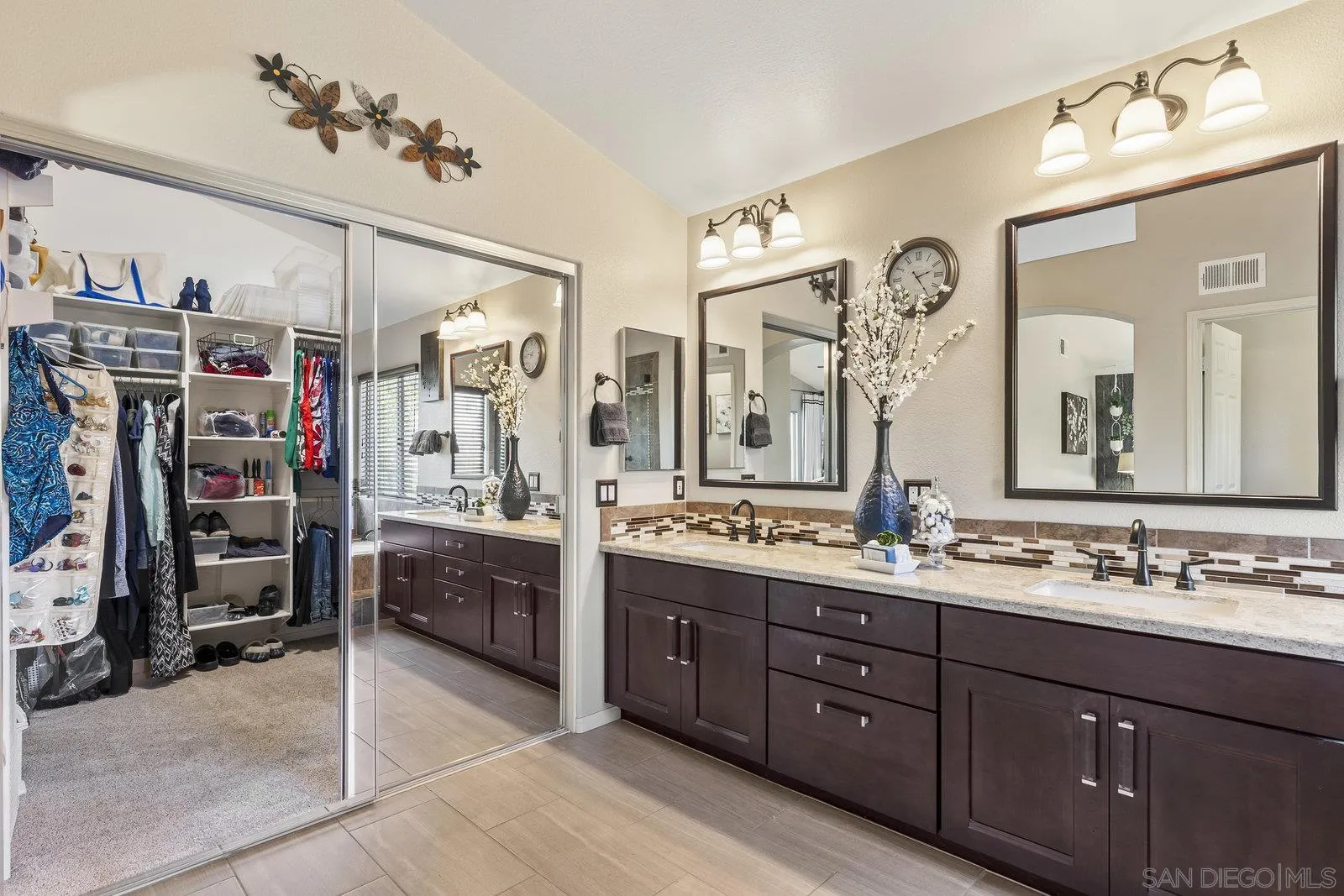 https://cdn.realtyfeed.com/cdn/127/250038517/e45ccdf6d84cd63f4a19ae30515b97ac.webp