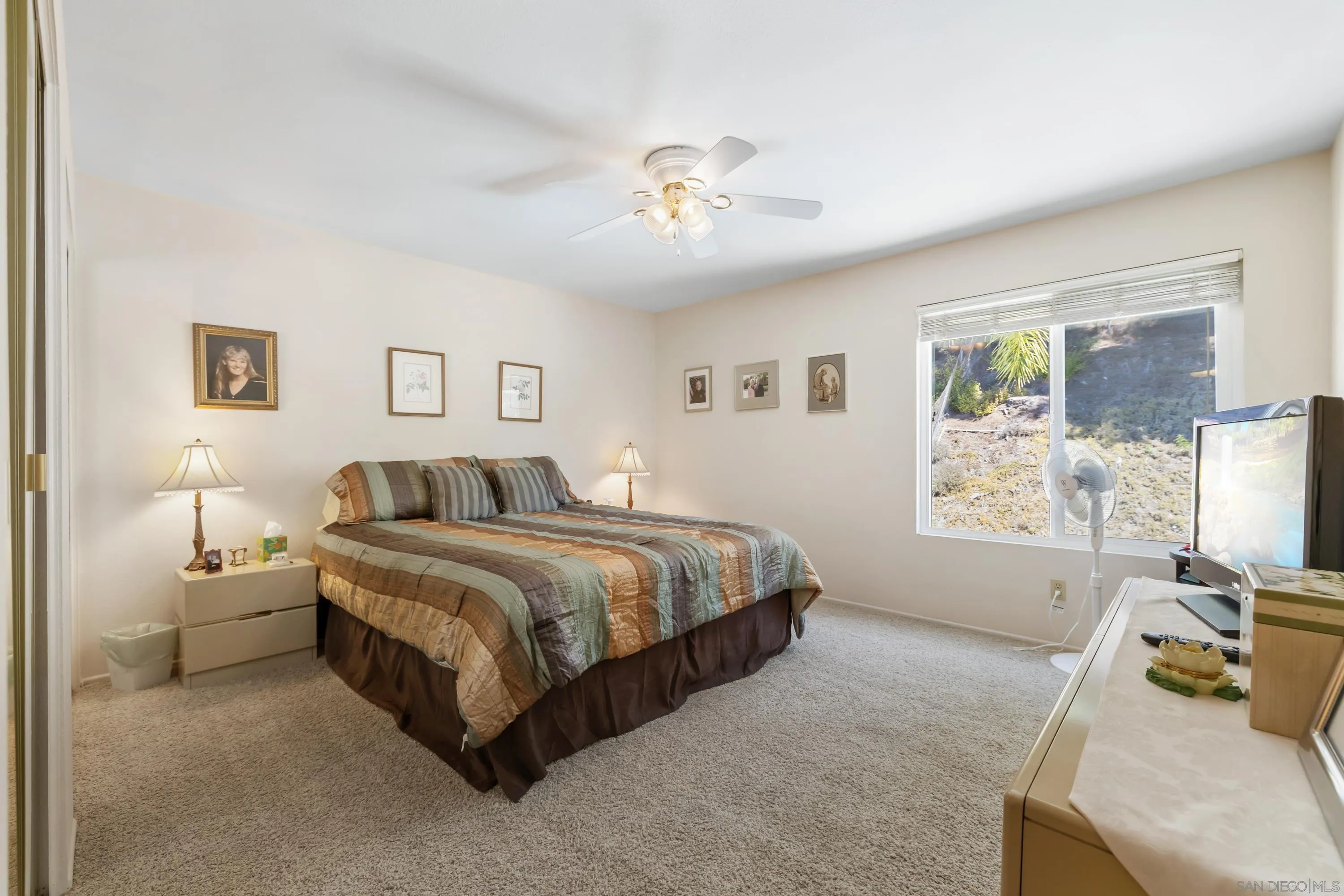 https://cdn.realtyfeed.com/cdn/127/250038520/a0863d141324e43bb72d3d4b9868afd6.webp