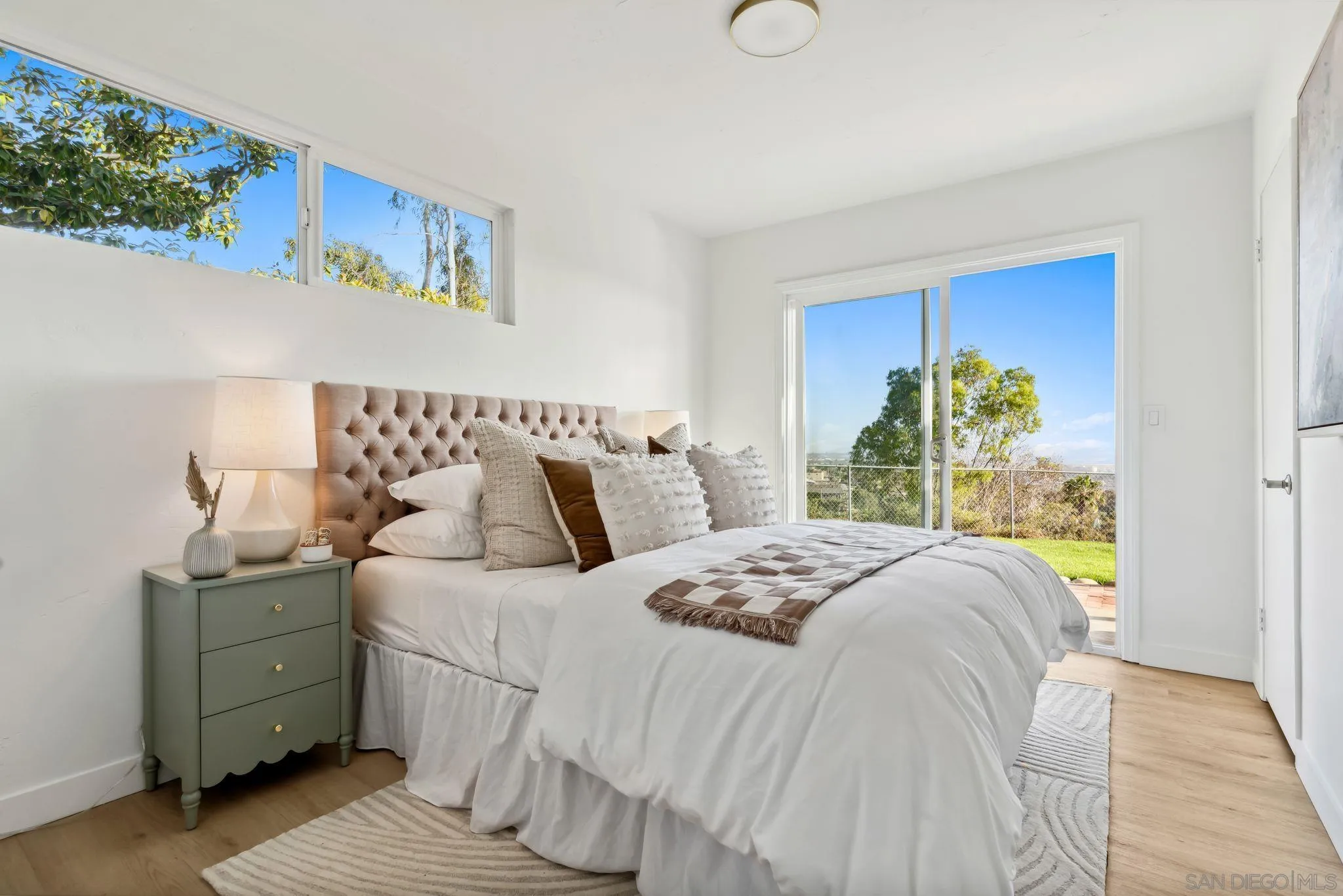 https://cdn.realtyfeed.com/cdn/127/250038535/4b8e5401e661998b0b5c8c2f80fef1d8.webp