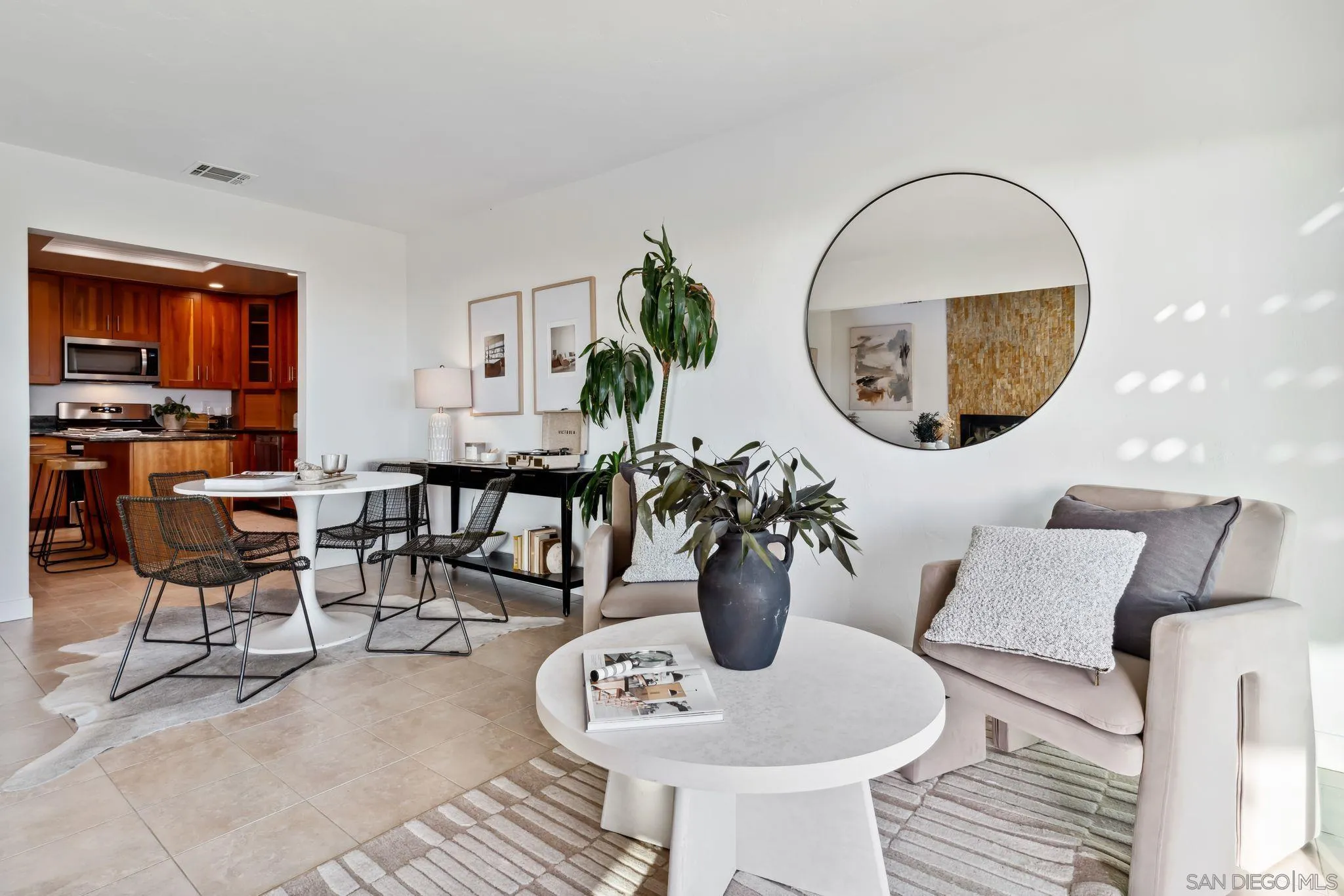 https://cdn.realtyfeed.com/cdn/127/250038535/b4c7b9a1771afff3d708d54e5e54da45.webp