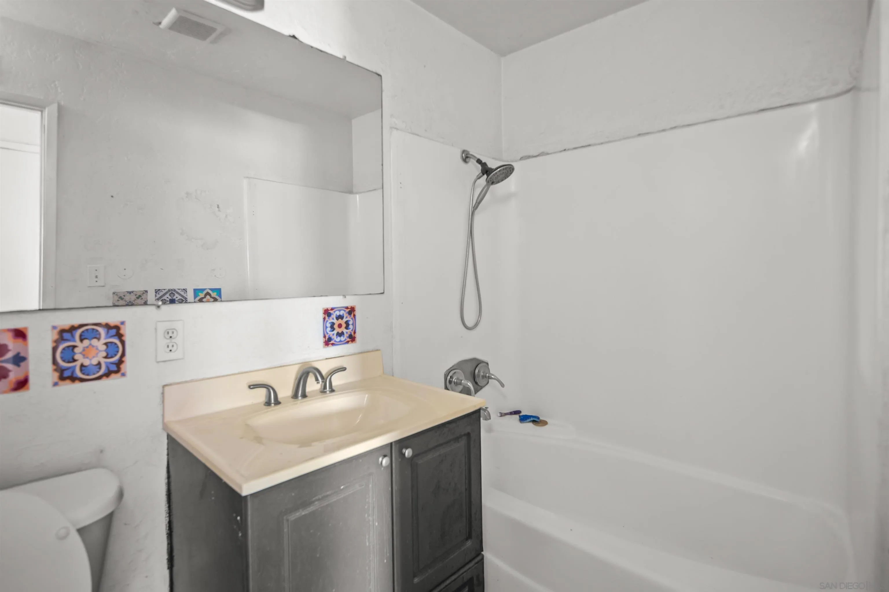 https://cdn.realtyfeed.com/cdn/127/250038543/a1ca9c0de02787f8d2e1862ddb77410f.webp