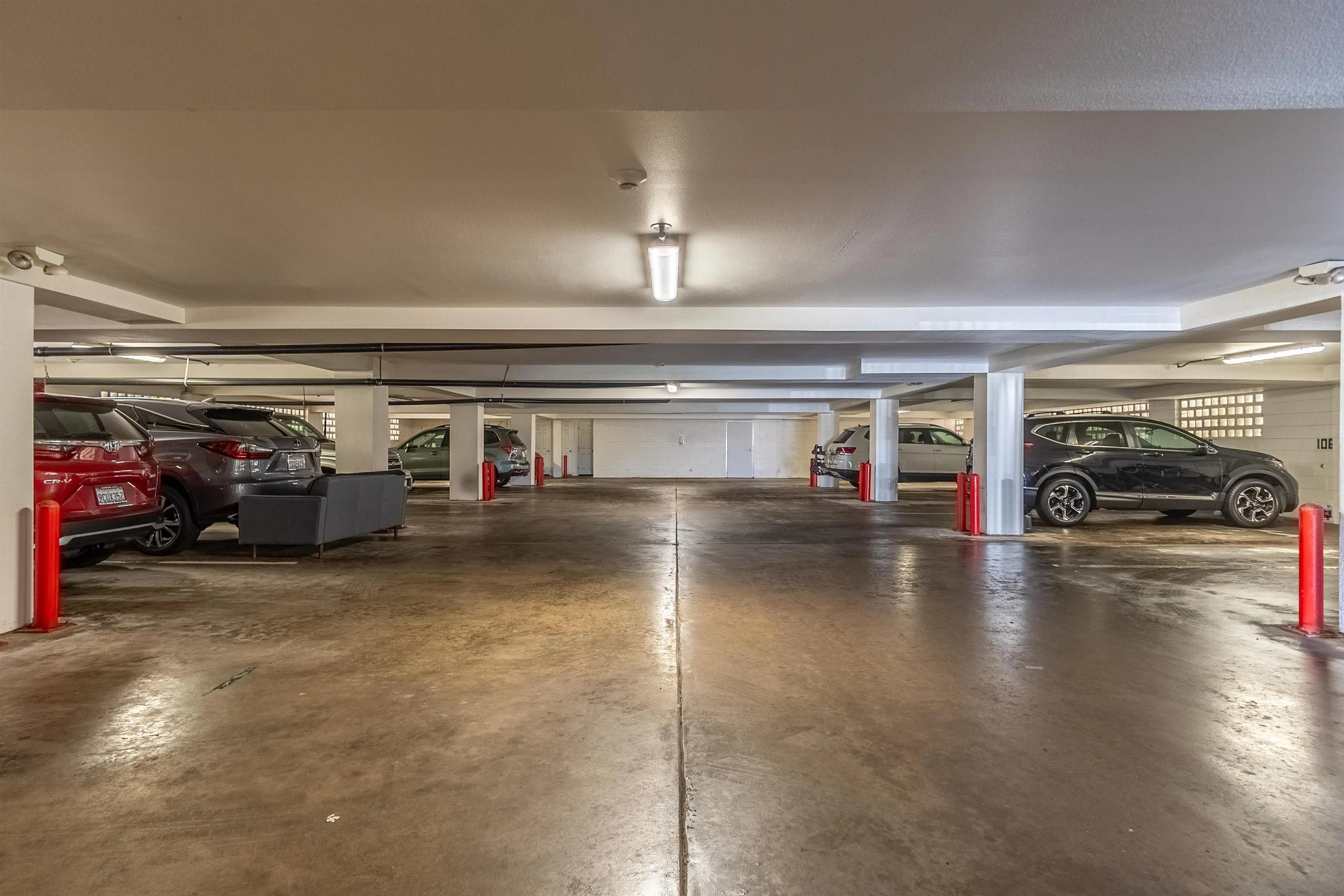 https://cdn.realtyfeed.com/cdn/127/250038544/1ec34f4e7e15074afbca2833bf15e271.webp