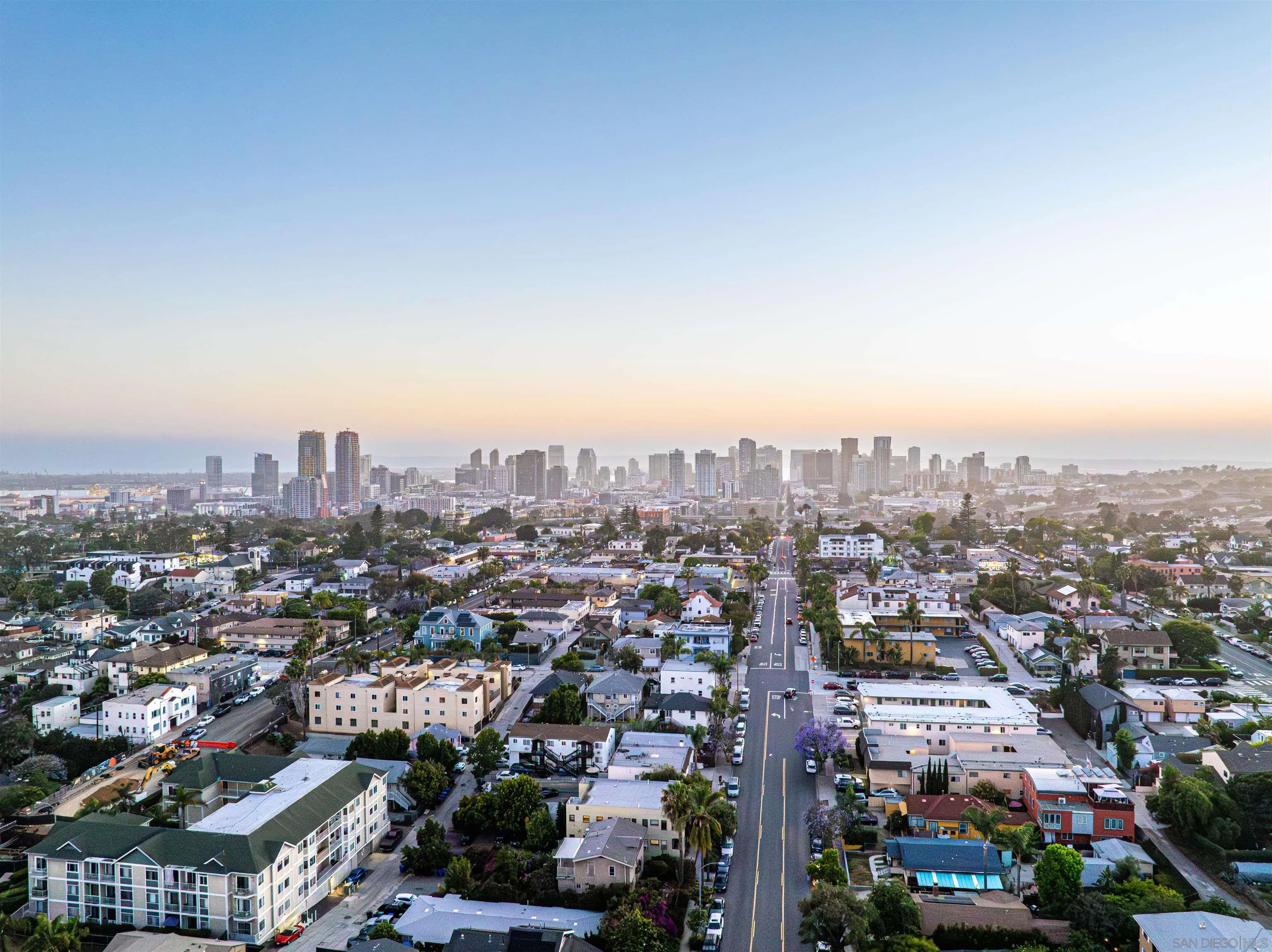 https://cdn.realtyfeed.com/cdn/127/250038556/a8d3a2cee295ac00d0e50a559a2a8a4c.webp