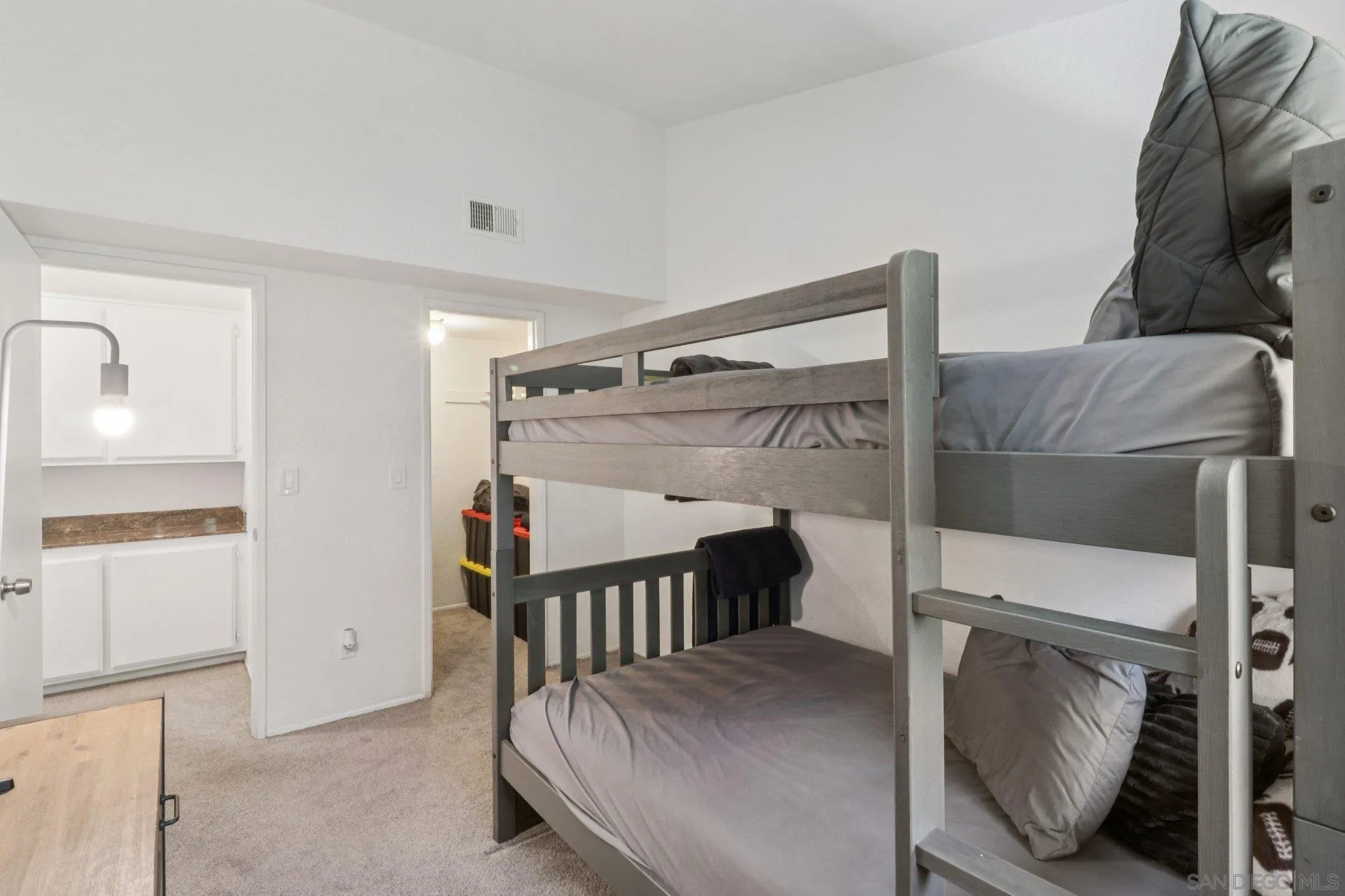 https://cdn.realtyfeed.com/cdn/127/250038558/ff39fd7fd8dfeb9fedf40b643340e2dd.webp