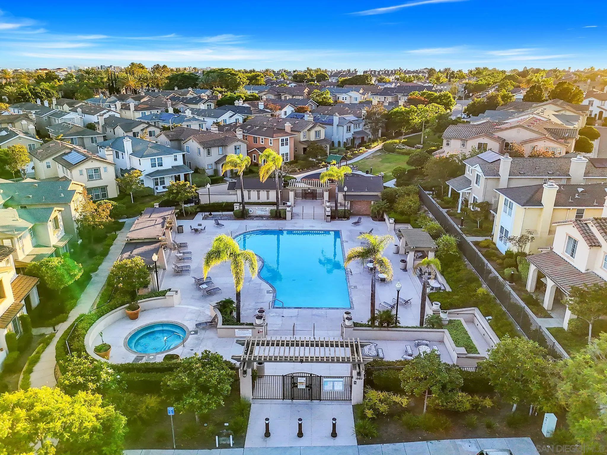 https://cdn.realtyfeed.com/cdn/127/250038560/0442276e18e6052f7adb7d5f8c8f719e.webp